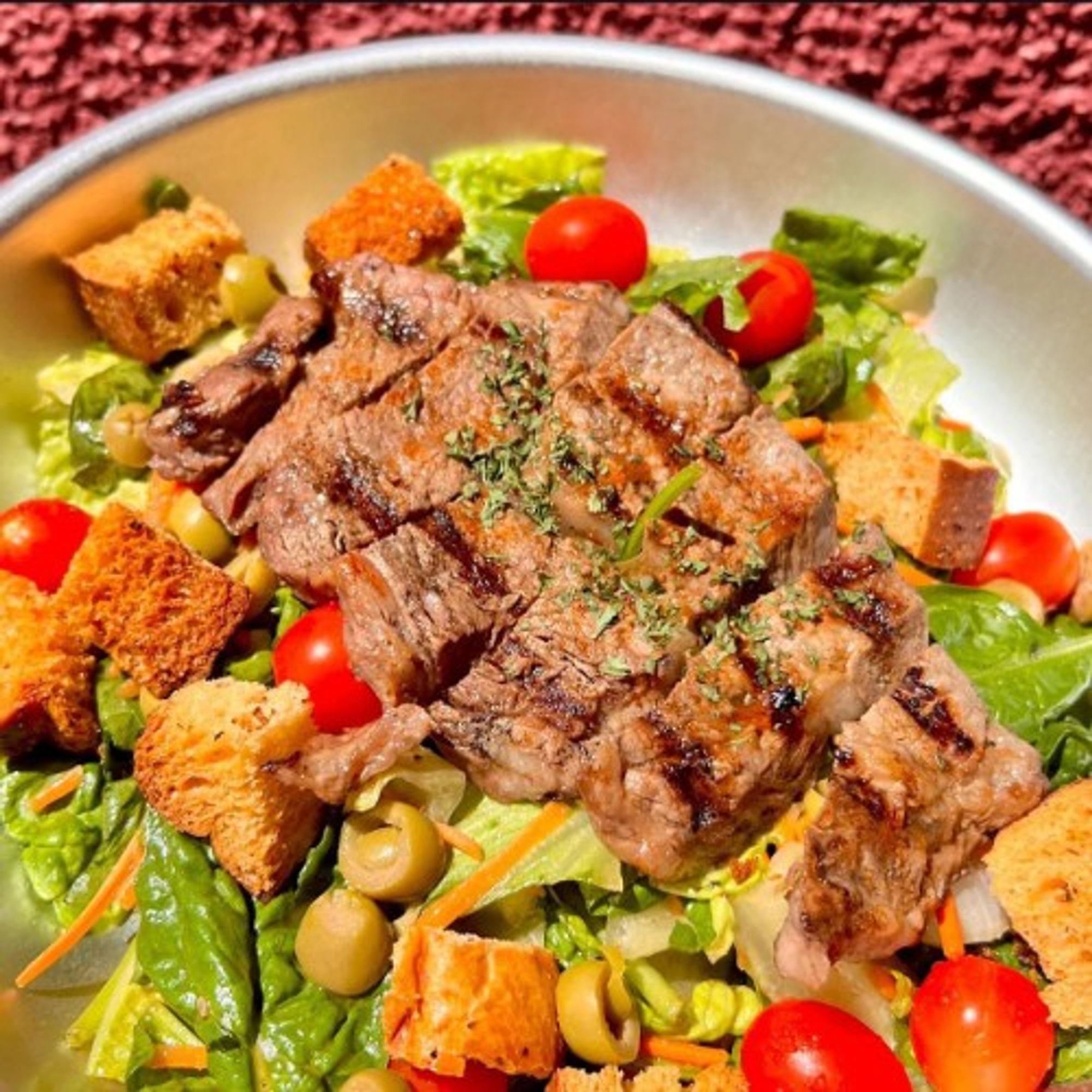 4 Oz. Ribeye Steak Salad