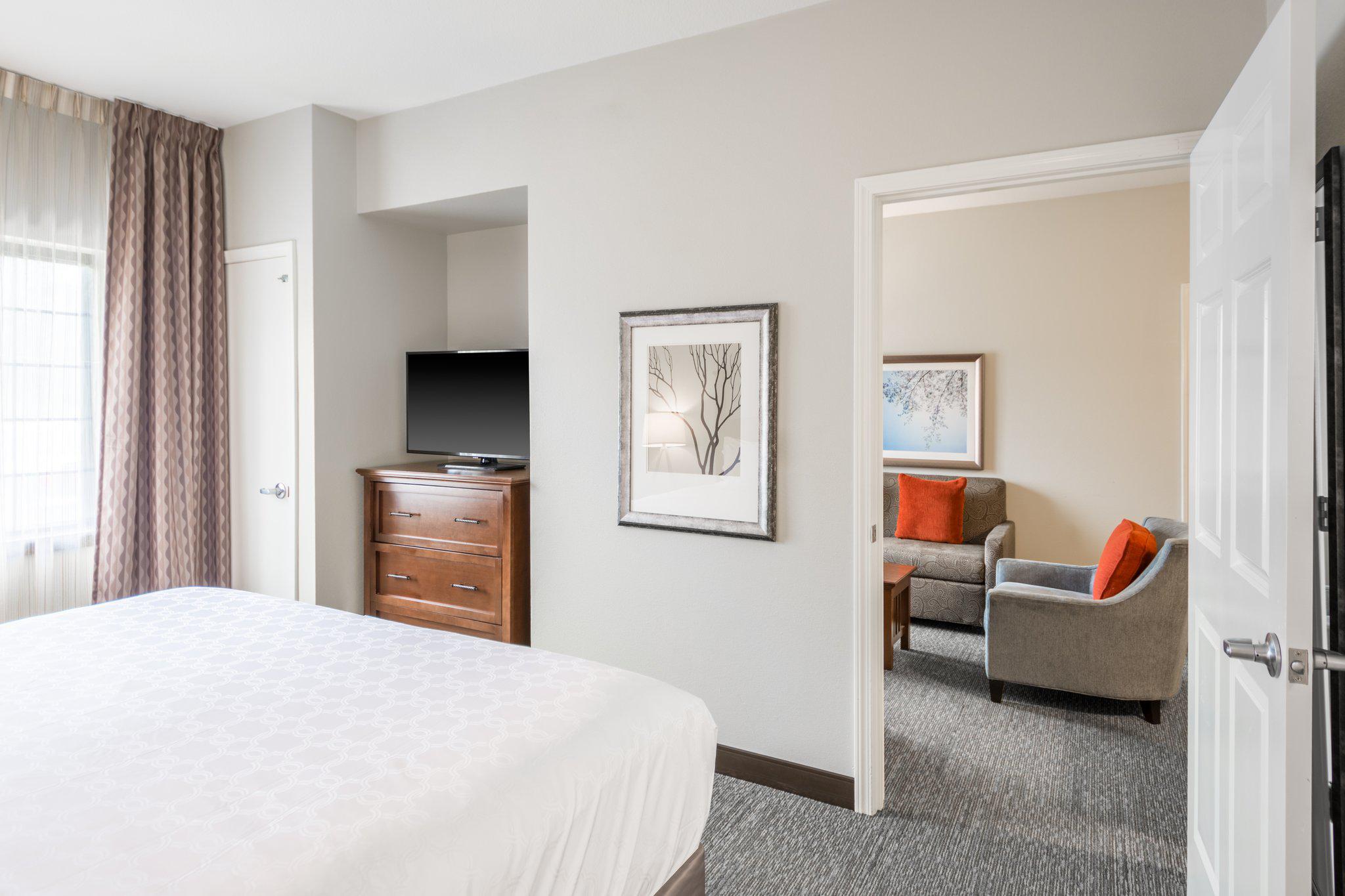 Staybridge Suites Kansas City-Independence Photo