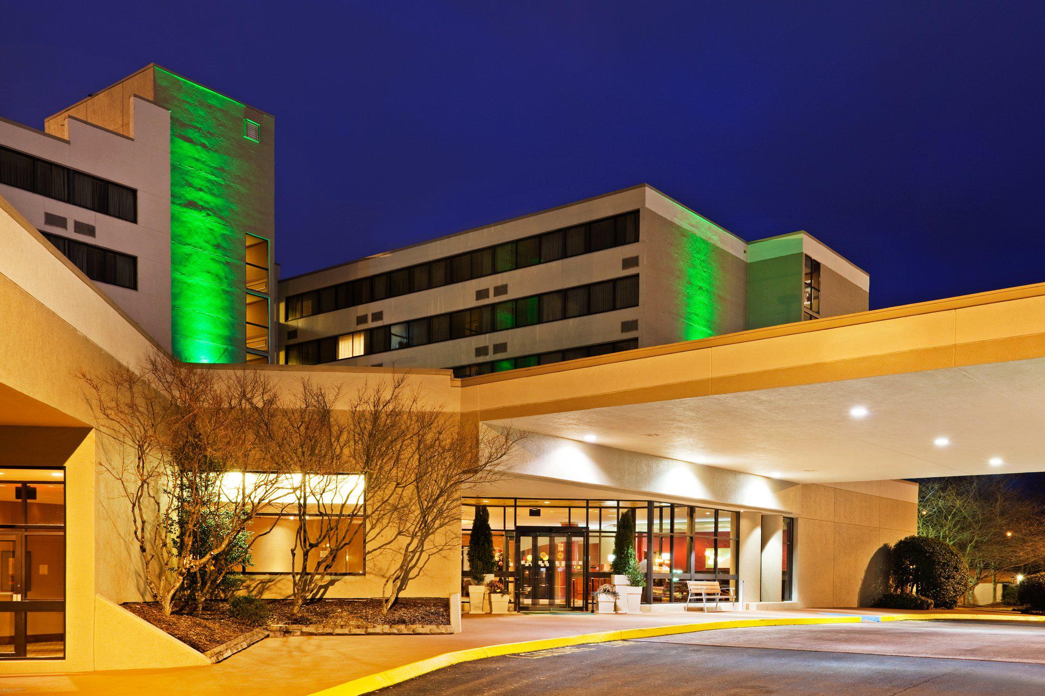 Holiday Inn Johnson City Photo