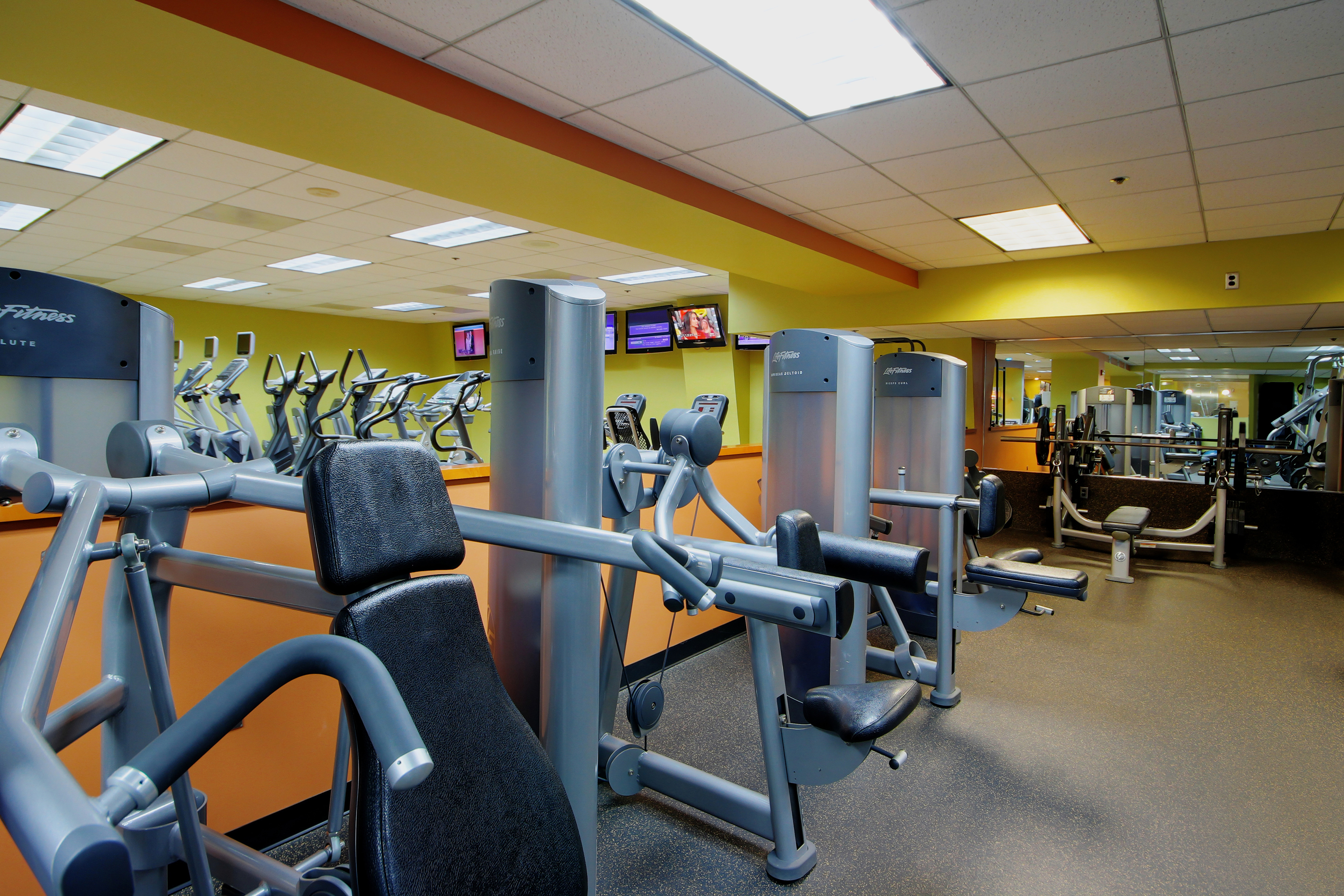Crunch Fitness - Metro Center Coupons Washington DC near ...