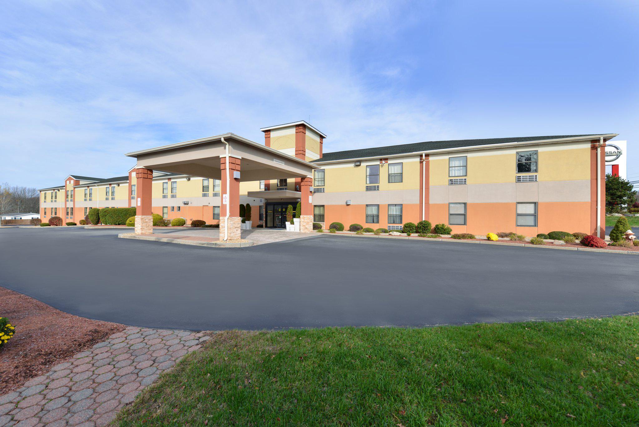 Holiday Inn Express Providence-North Attleboro Photo