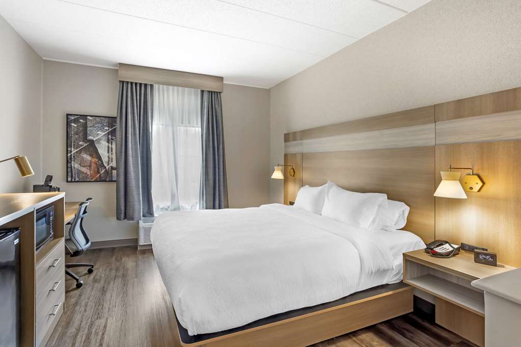 Best Western Plus Heritage Rail Inn & Suites Image