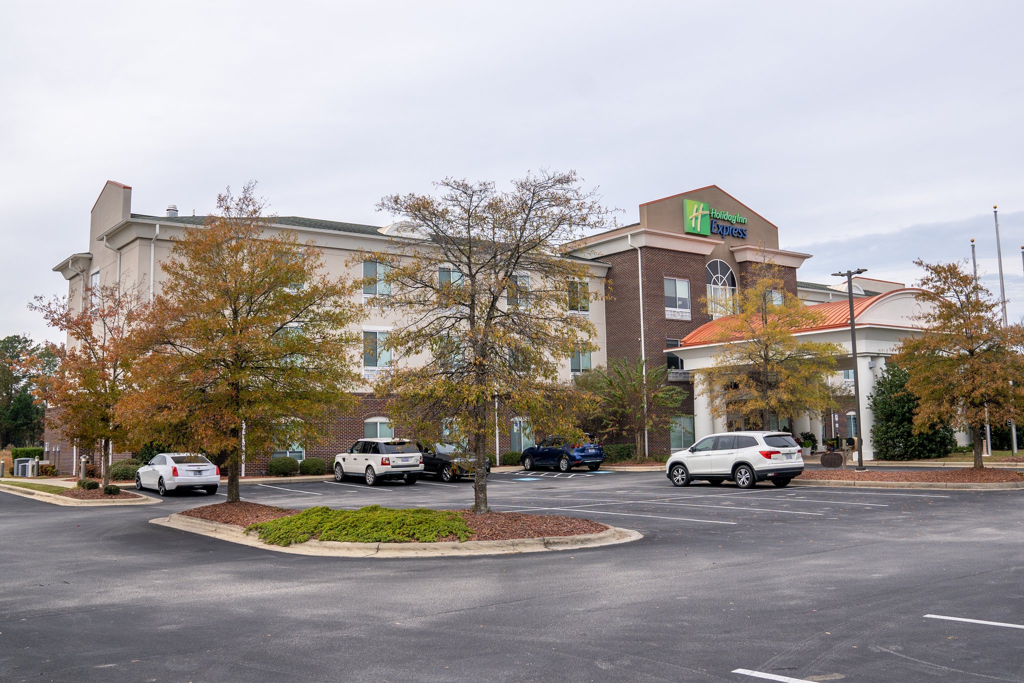 Holiday Inn Express Pembroke by IHG Image