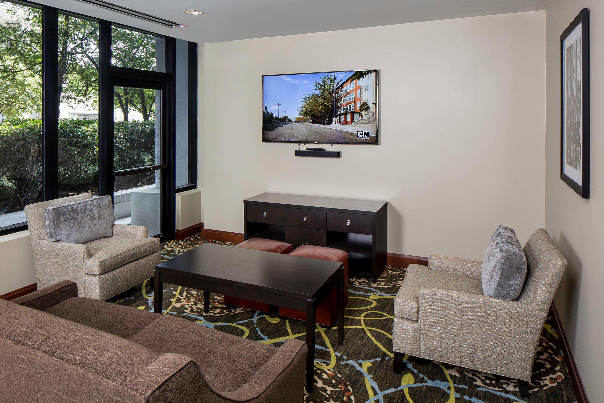 Staybridge Suites Atlanta - Midtown Photo