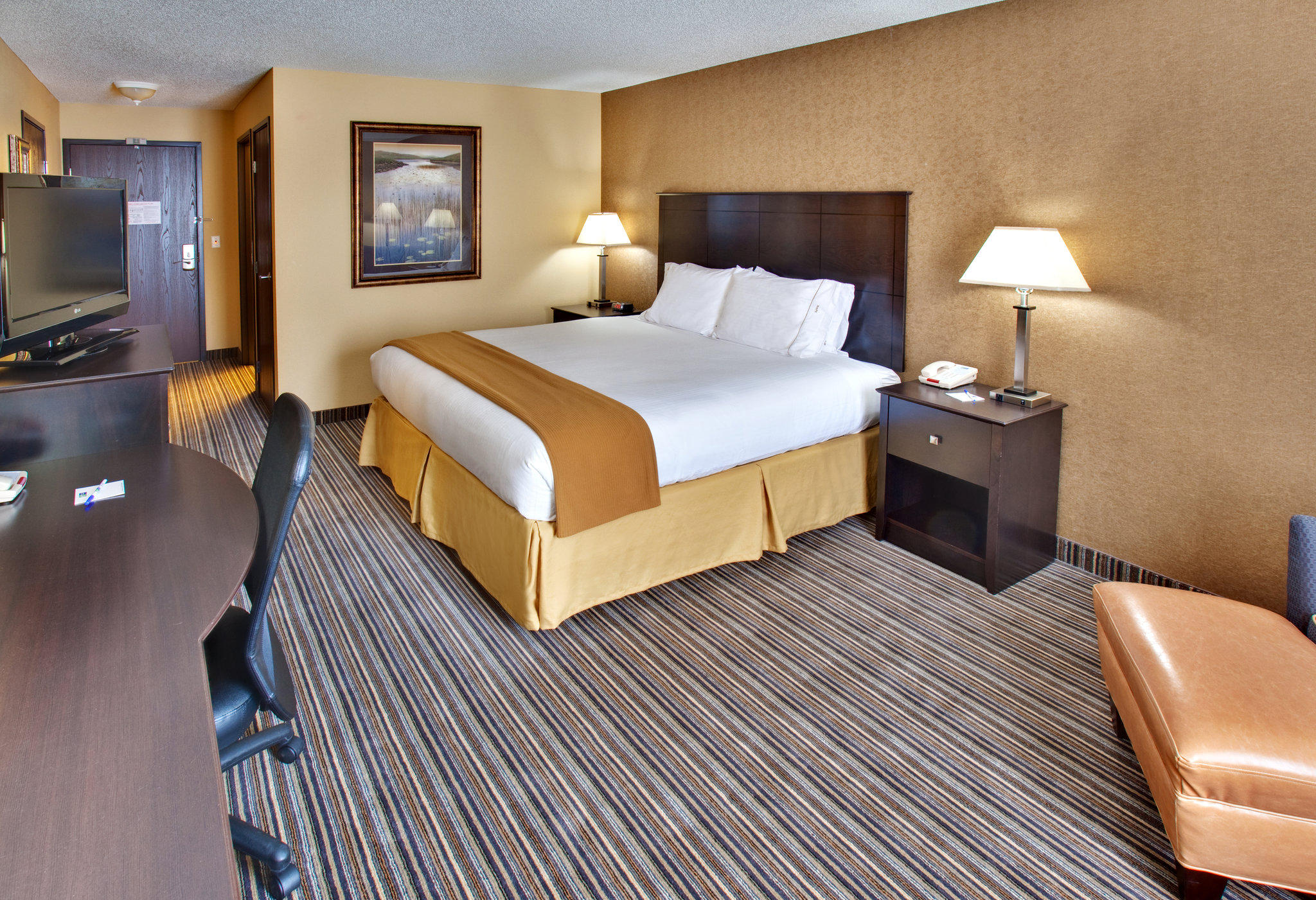 Holiday Inn Express & Suites Council Bluffs - Conv Ctr Area Photo