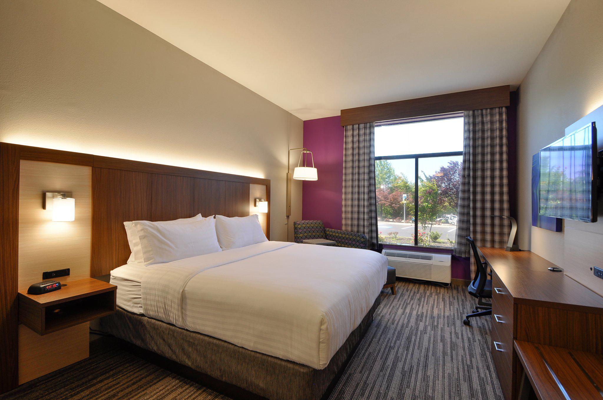 Holiday Inn Express Quantico - Stafford Photo