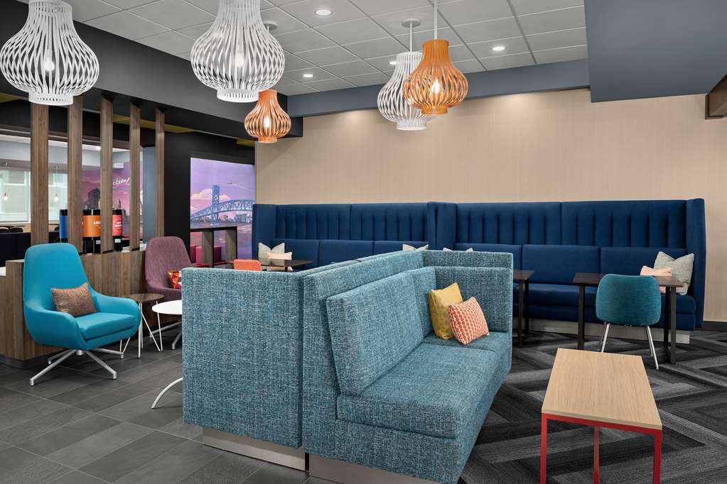 Tru by Hilton Jacksonville Airport I-95 Image