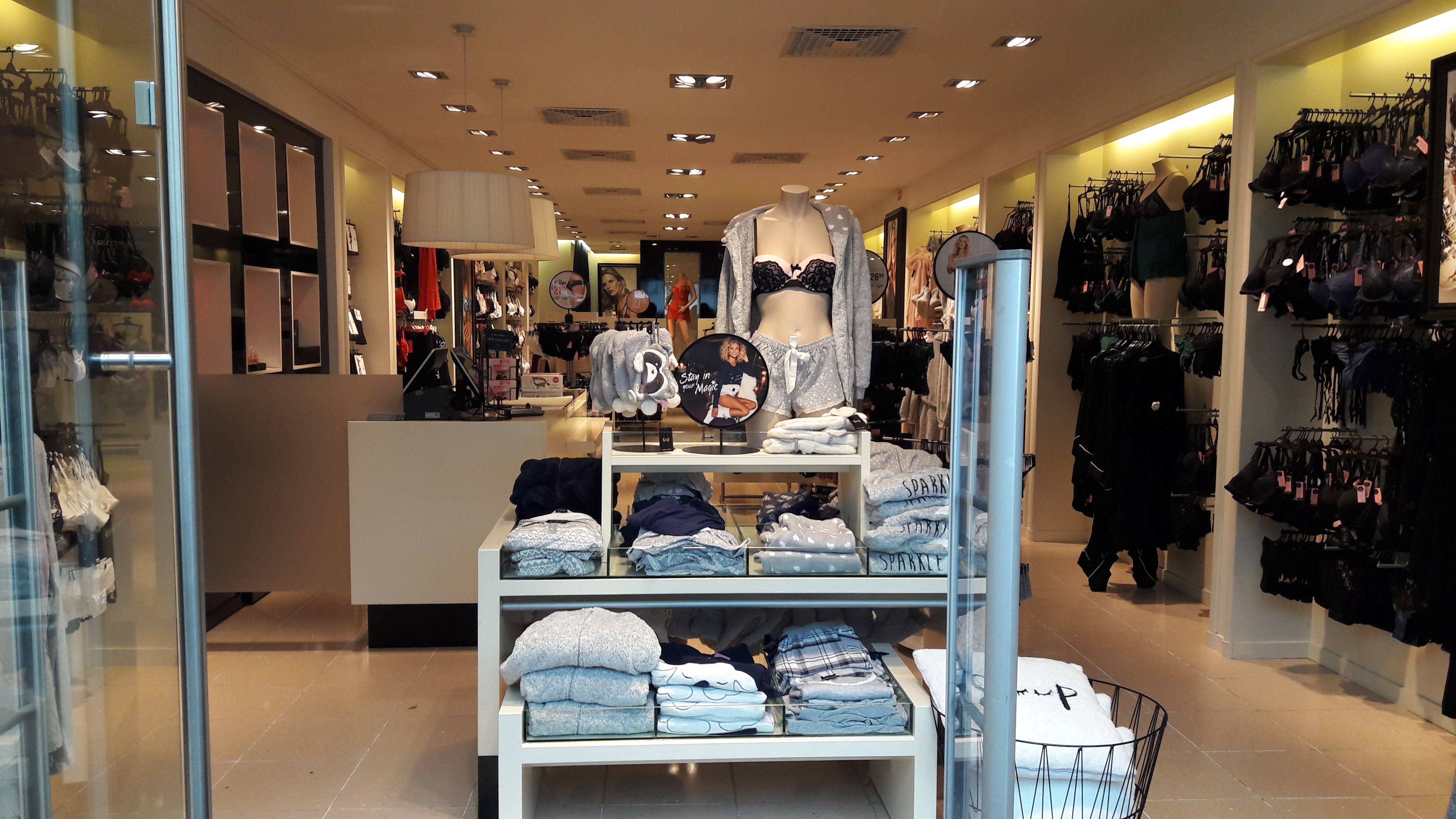 Foto's Hunkemöller Veenendaal