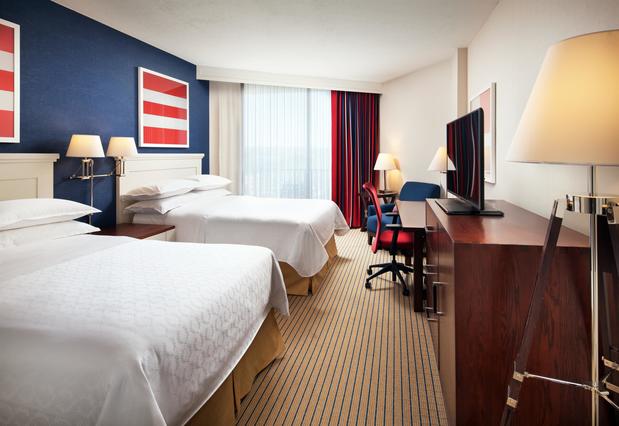 Images Sheraton San Diego Hotel & Marina