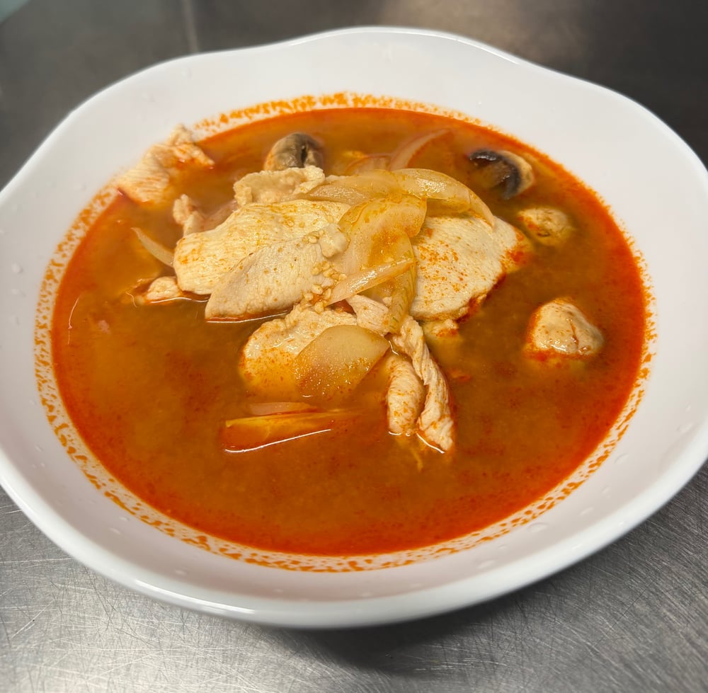 Tom Yum (Chicken/Shrimp) Served with Jasmine Rice