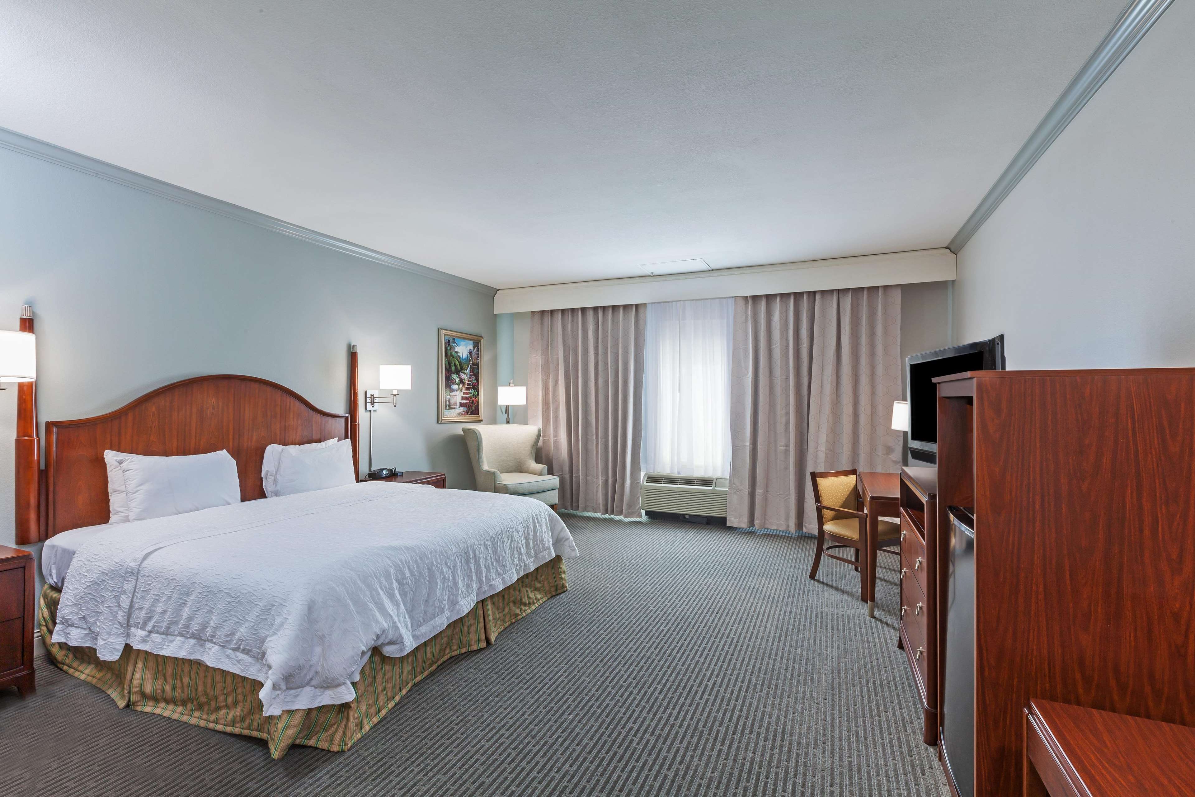 Hampton Inn & Suites Houston-Westchase Photo