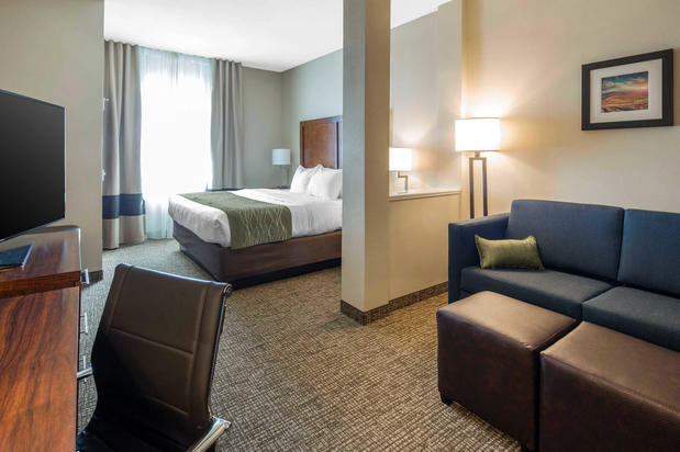 Images Comfort Inn & Suites