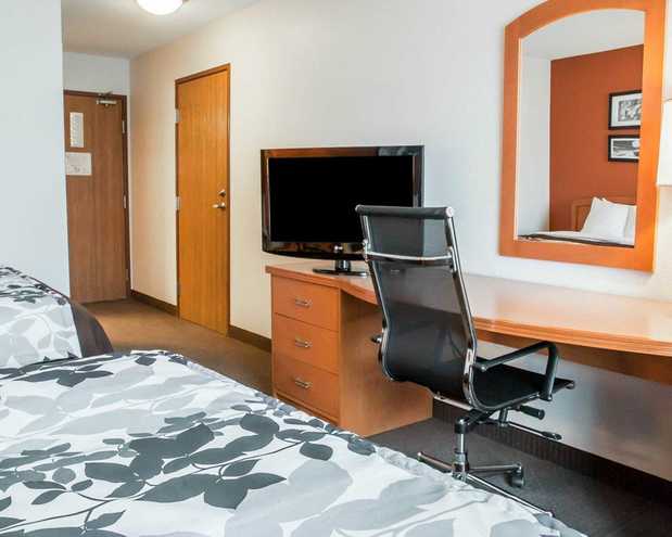 Images Sleep Inn & Suites Lake of the Ozarks