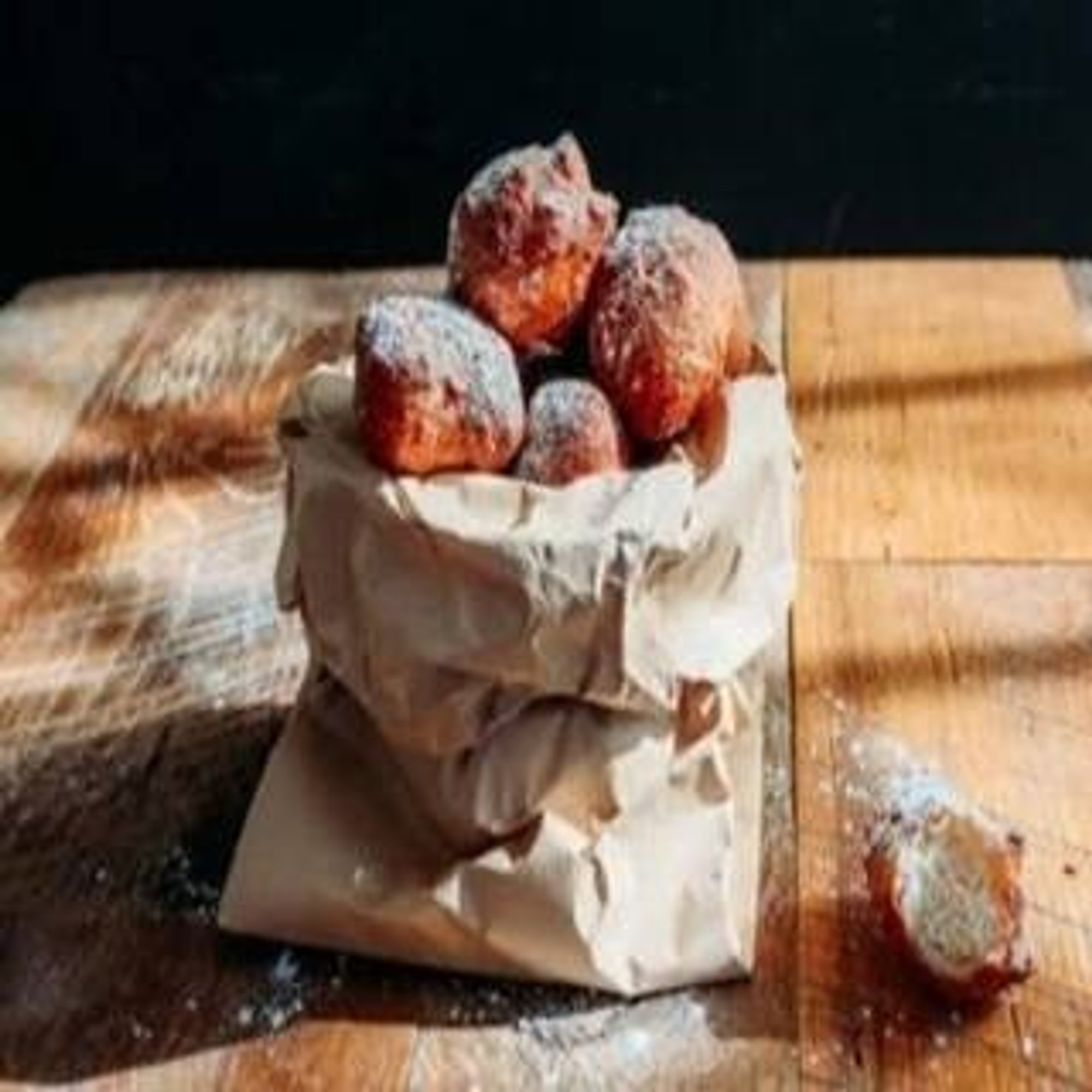 Zeppoles (1/2 Dozen)