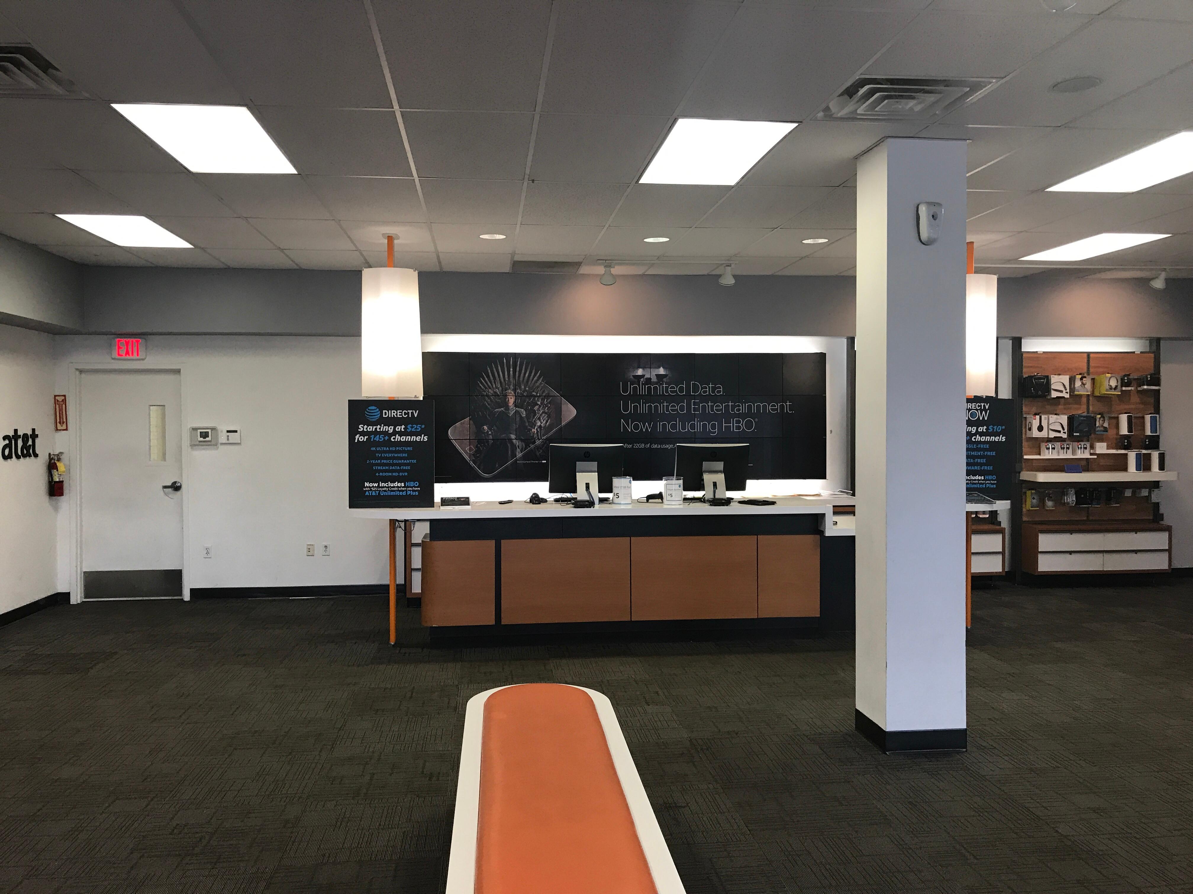 AT&T Store Photo