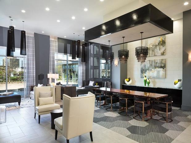 Images Crest Las Colinas Apartments