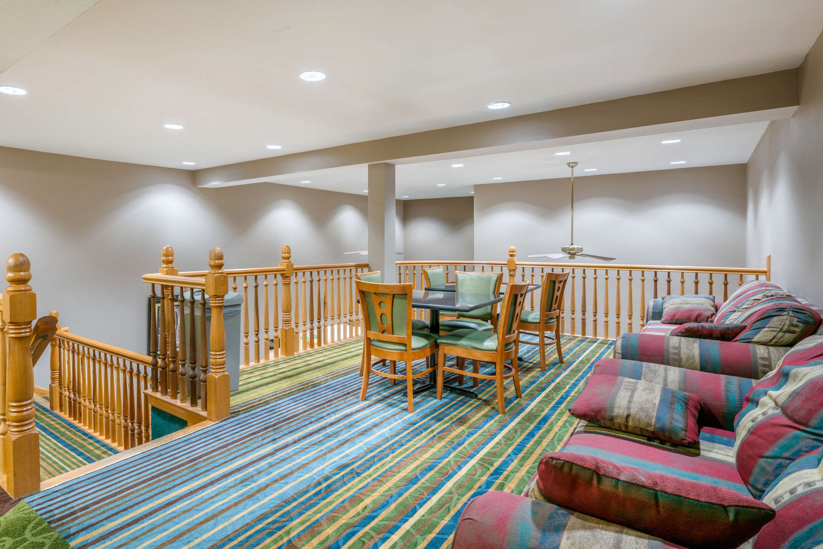 Quality Inn & Suites Jefferson City Photo