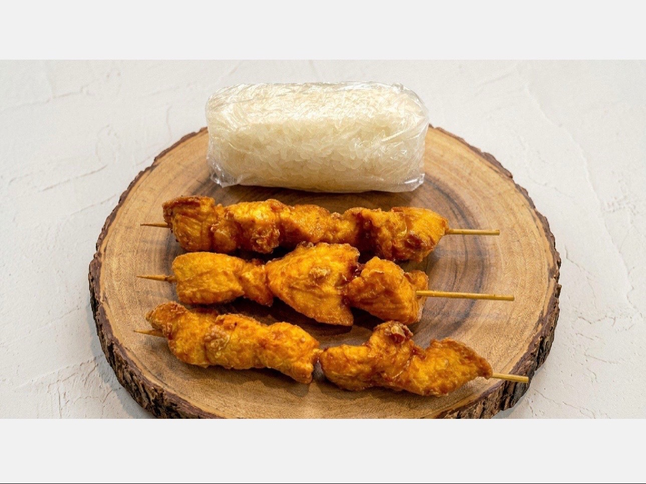 #14 Chicken Skewers (3), Sticky Rice, Sauce
