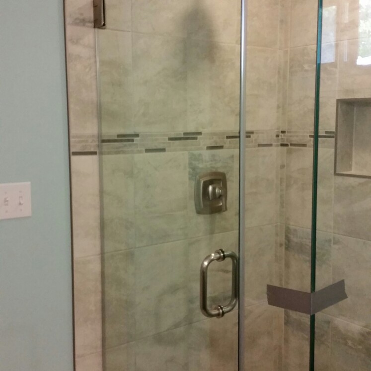 Modern Glass and Shower Doors Inc Photo