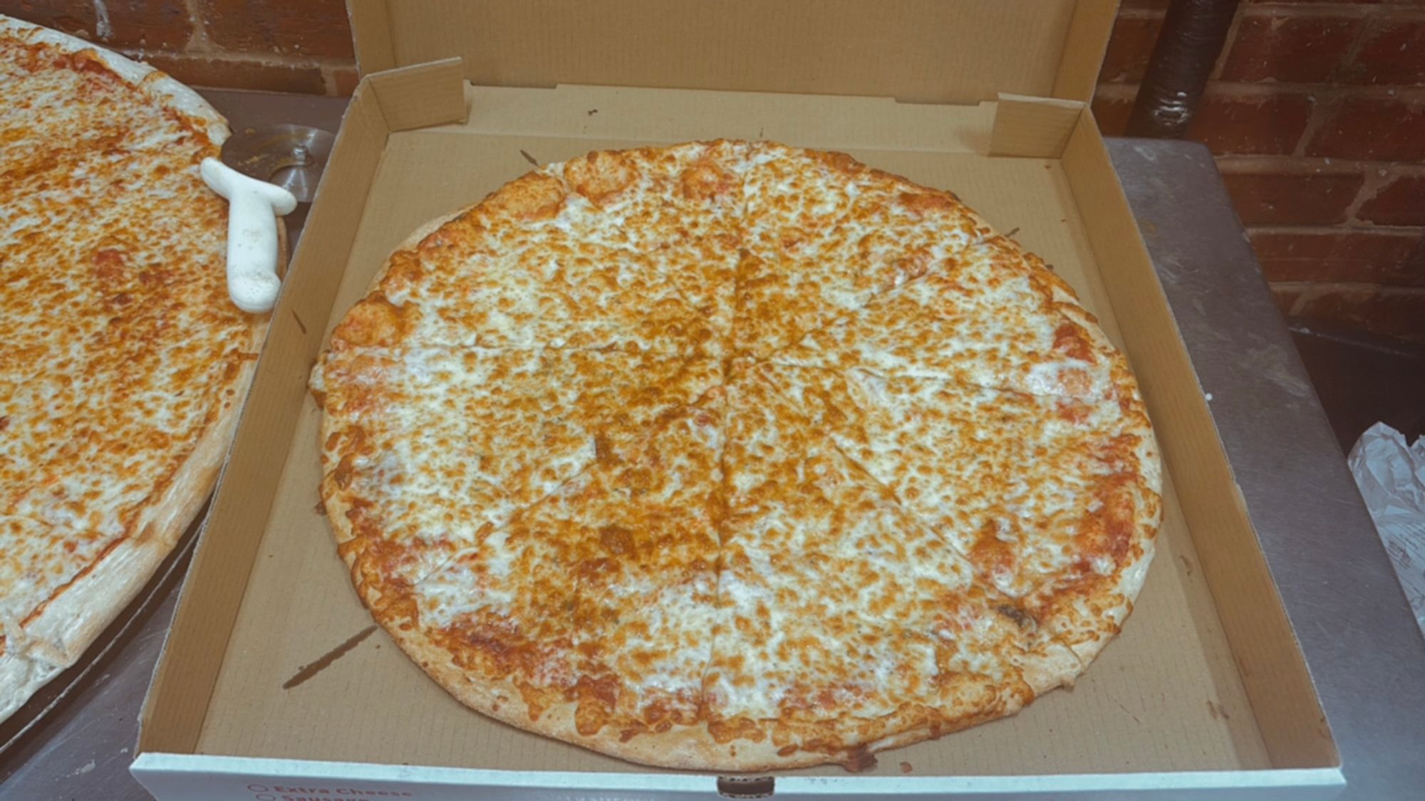Cheese Pizza (NY-Style) 10 + 1 free