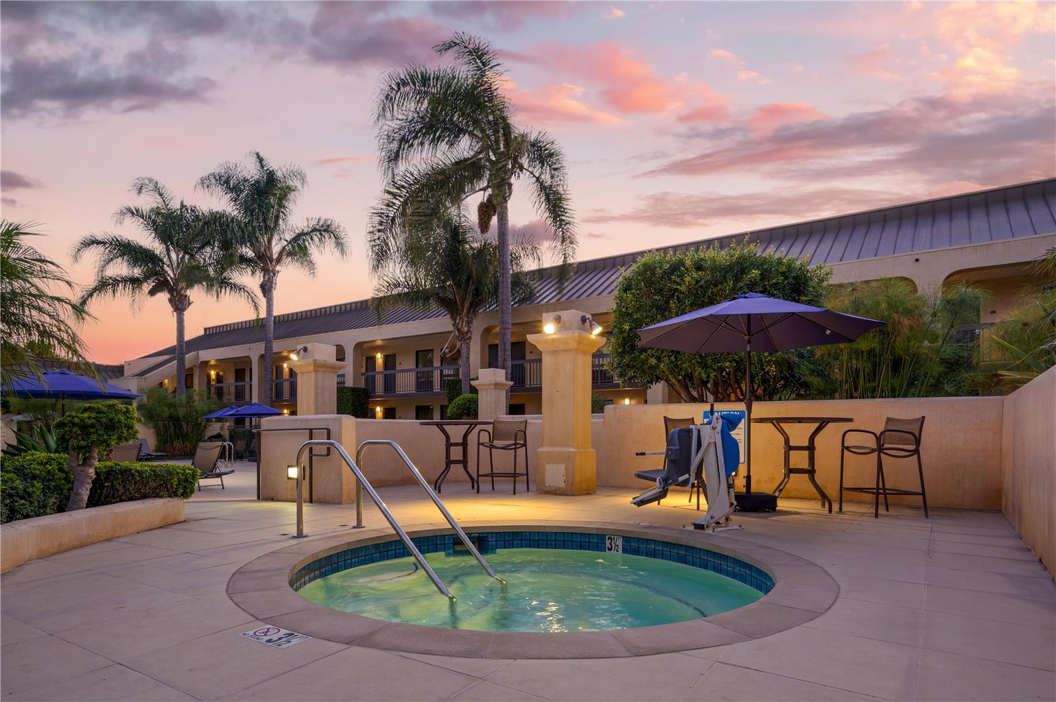 Best Western Plus South Coast Inn Image