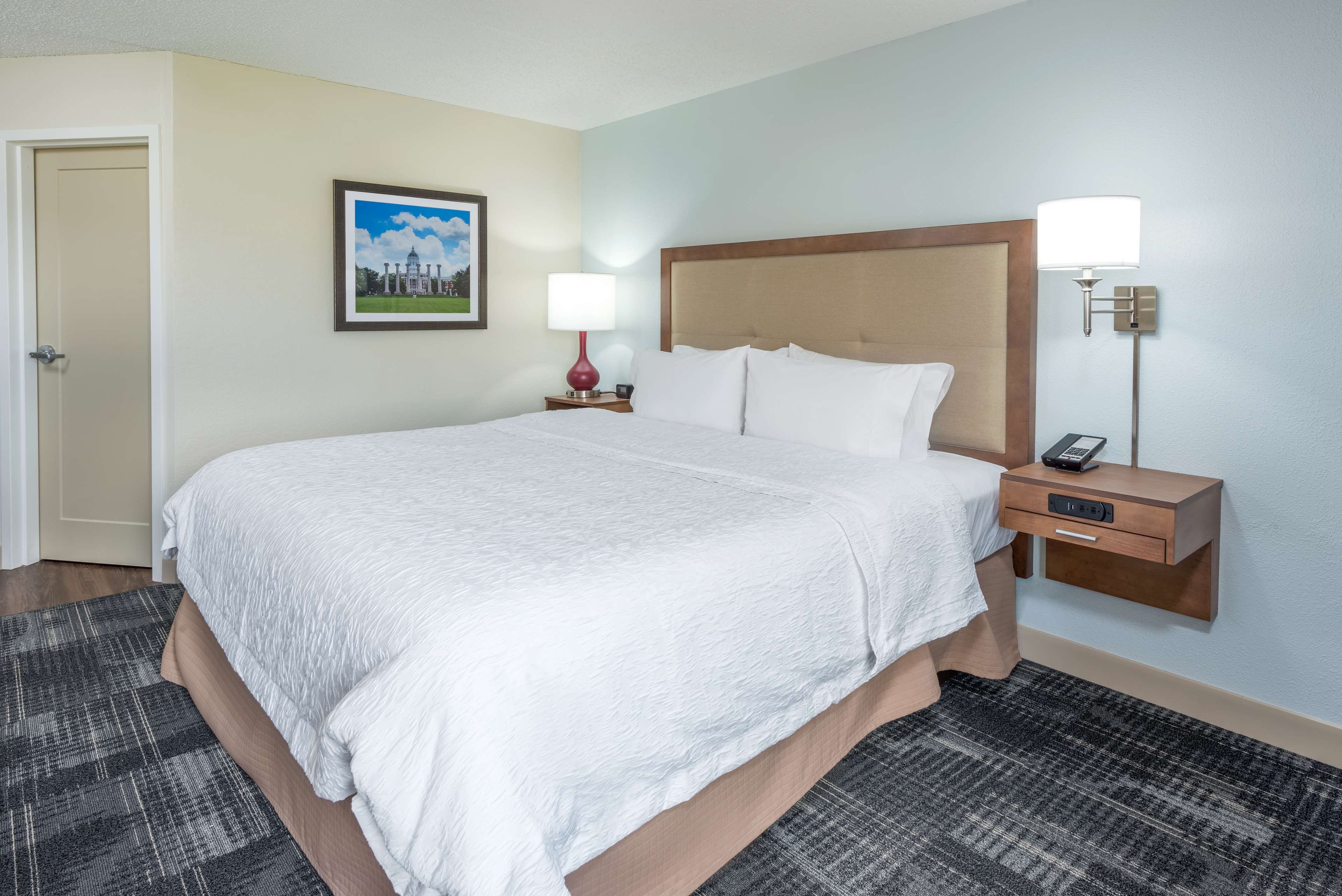 Guest room