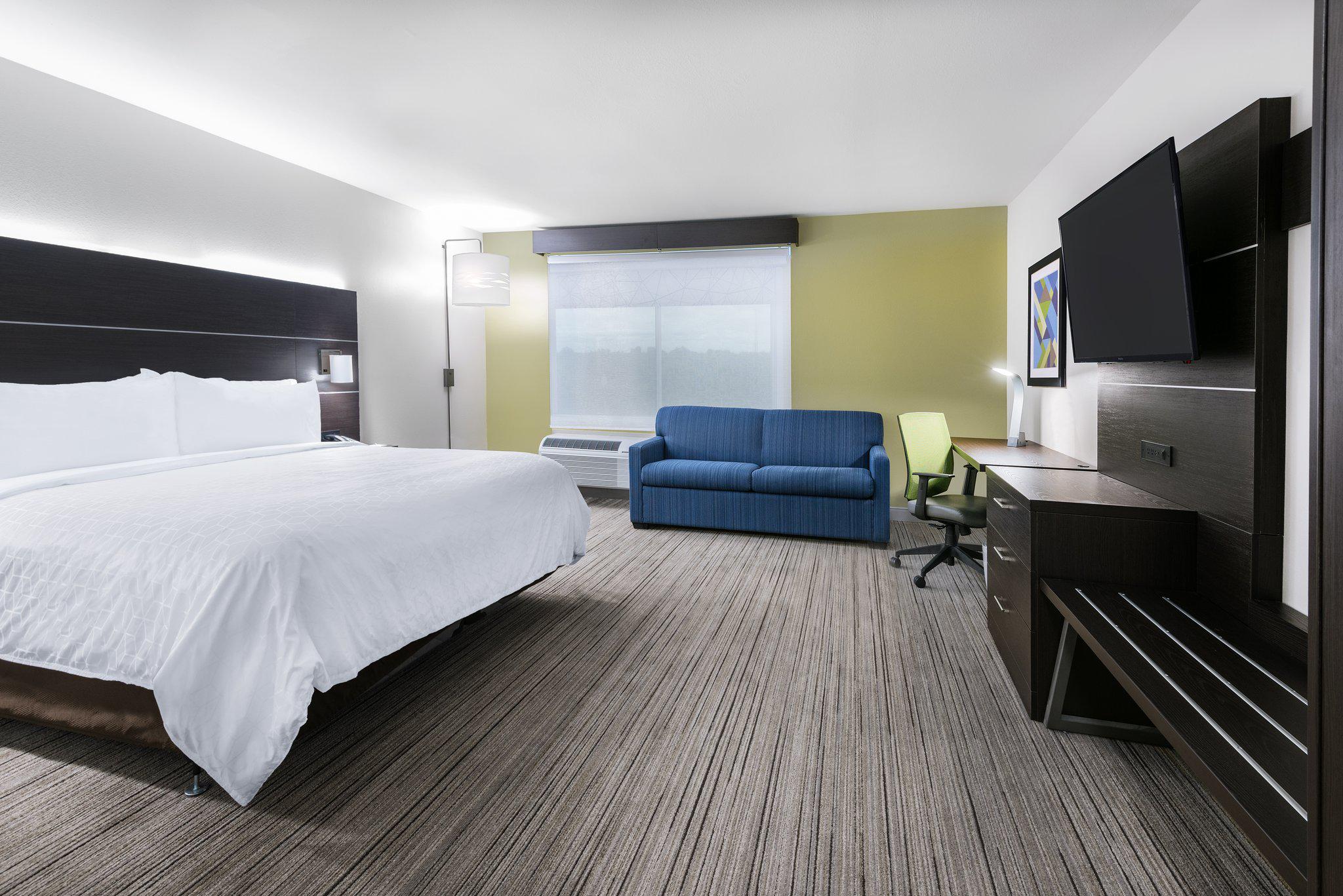 Holiday Inn Express & Suites Sugar Land SE - Missouri City Photo