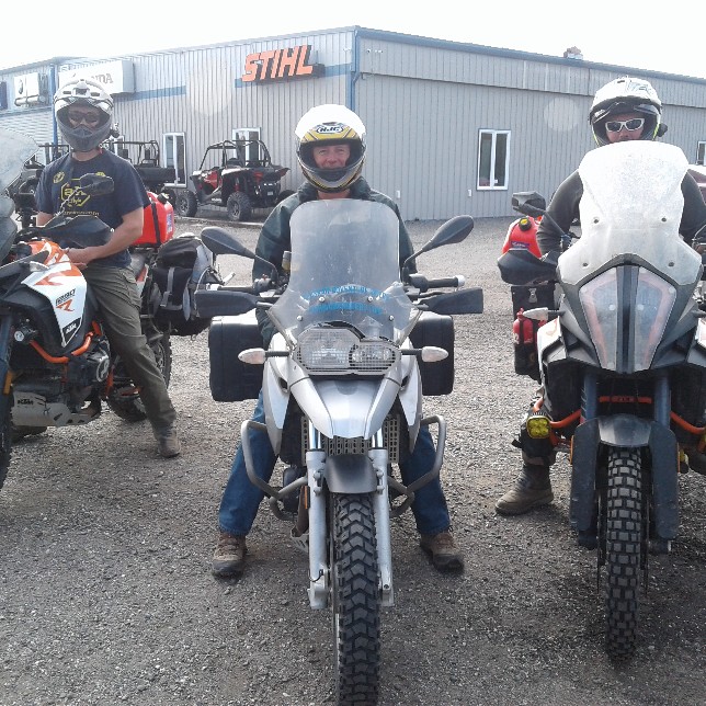 Ray and the boys just got back from 4 days on the Dalton Highway...a quick pressure wash, a tire fix and almost like new!