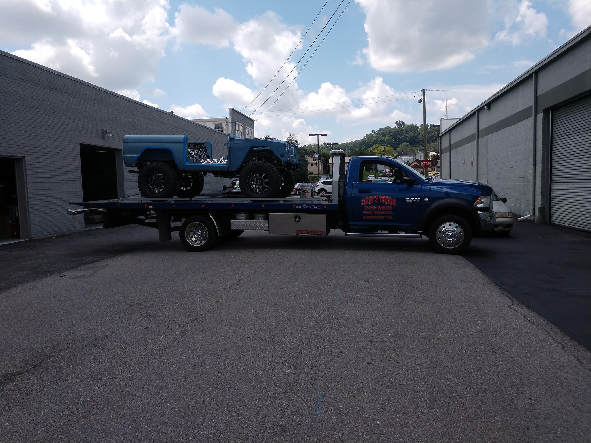 Steve's Towing Photo