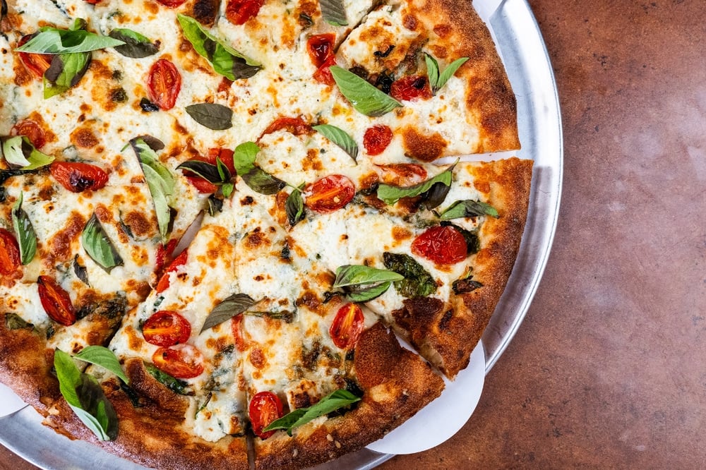 10" Bianca Pizza