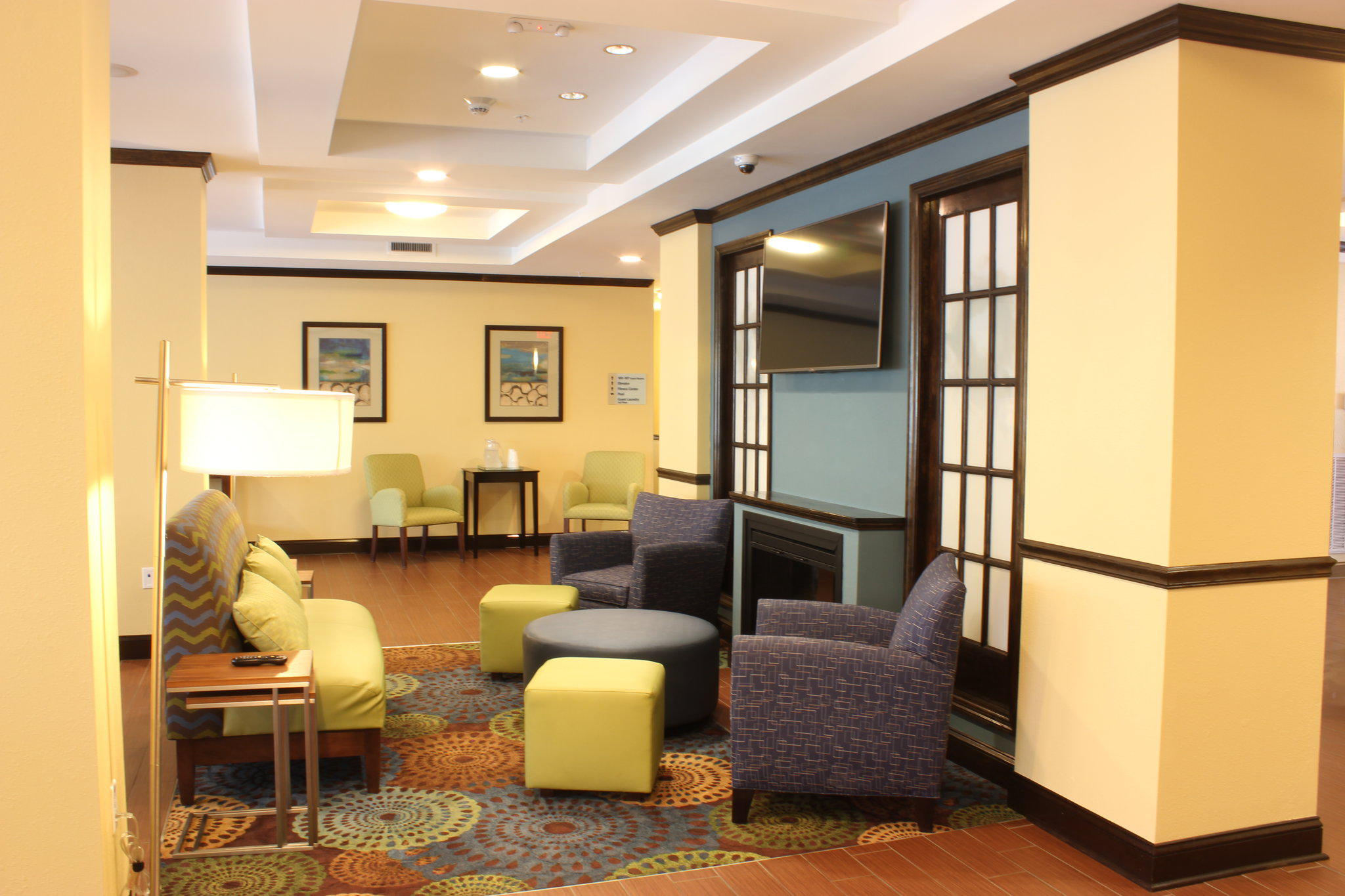 Holiday Inn Express & Suites Lebanon Photo