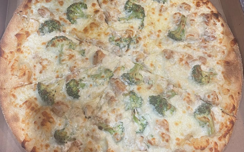 Chicken Alfredo Pizza