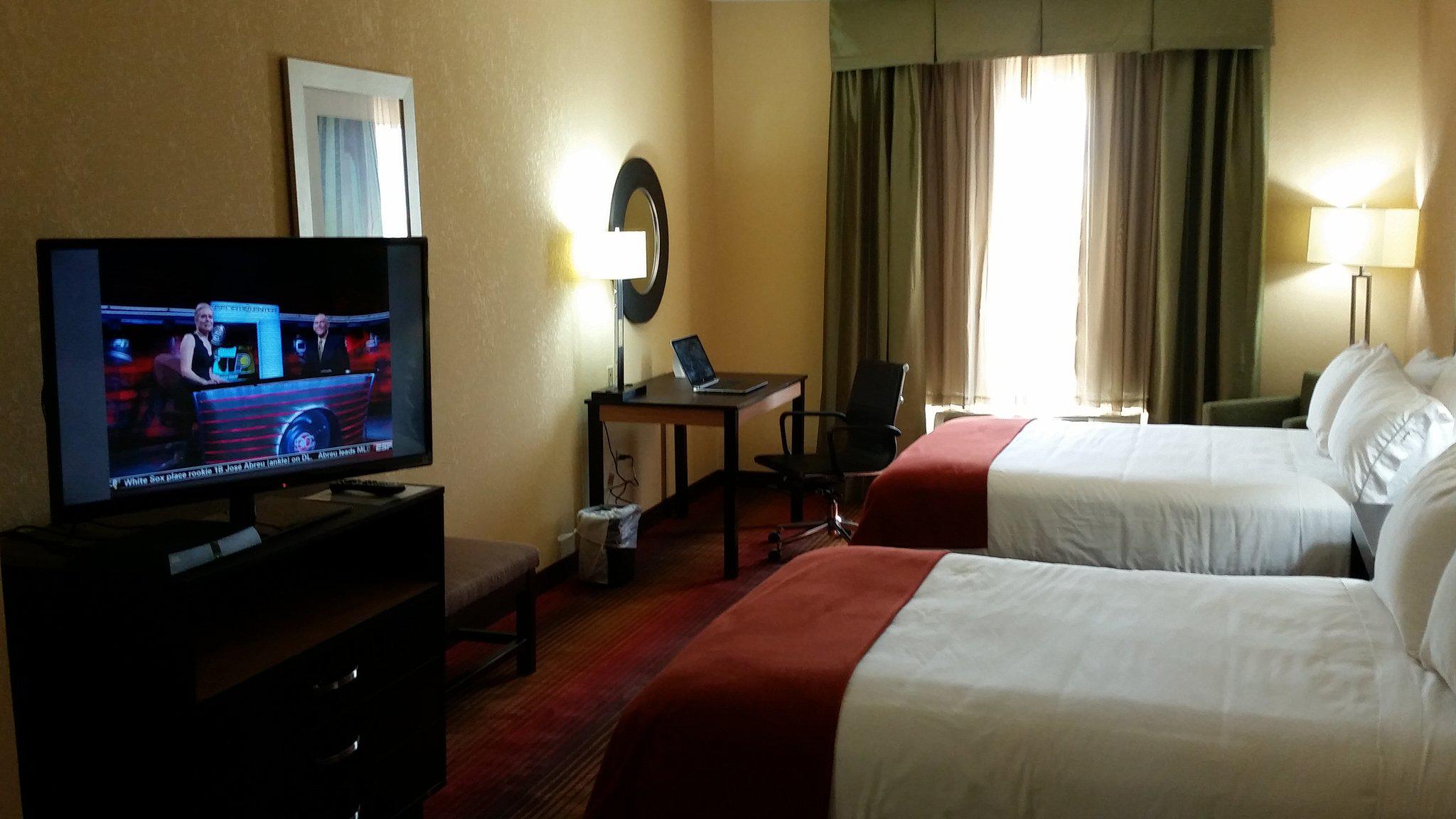 Holiday Inn Express & Suites Houston East - Baytown Photo