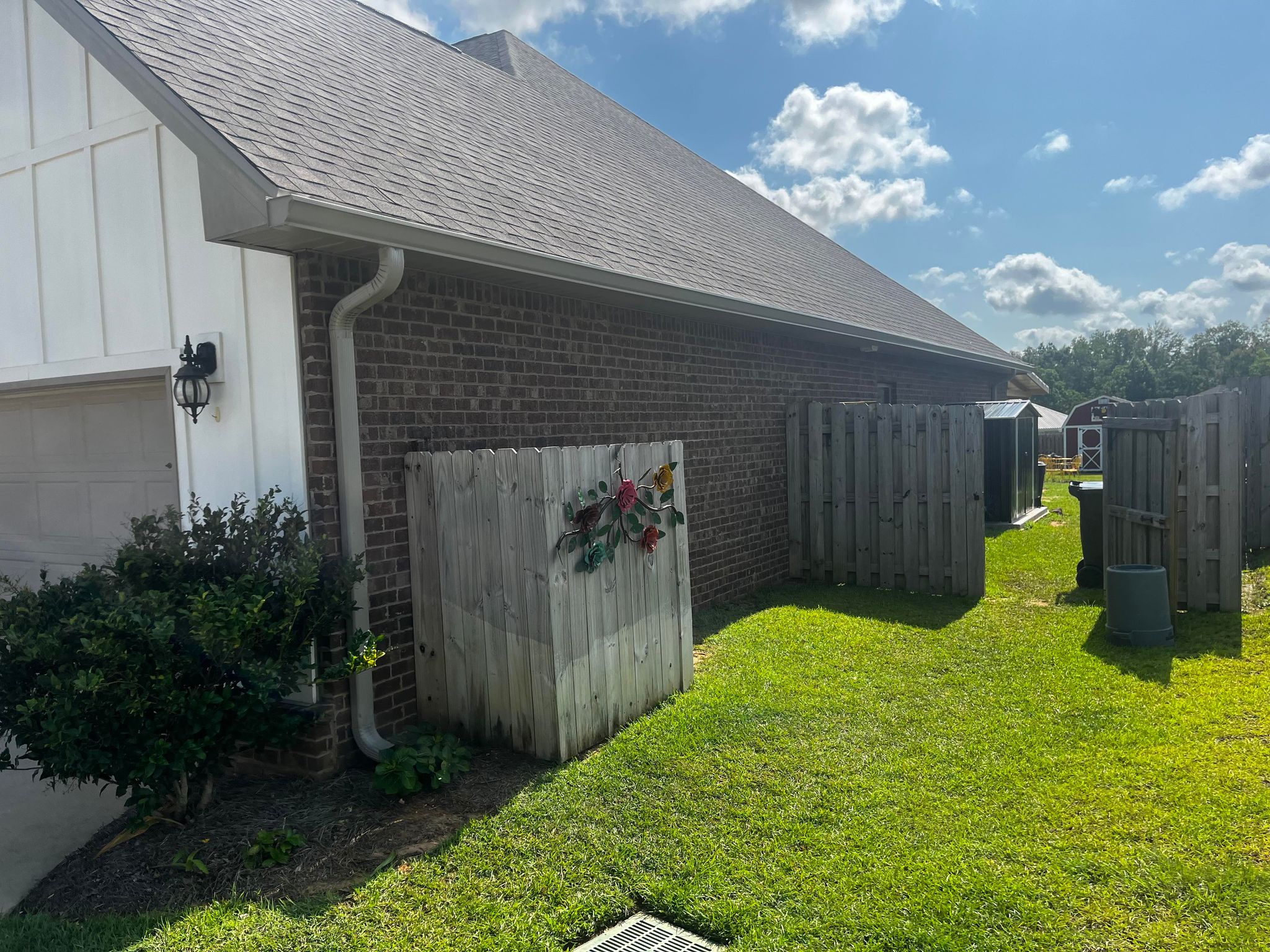 Southern Gutters LLC Image