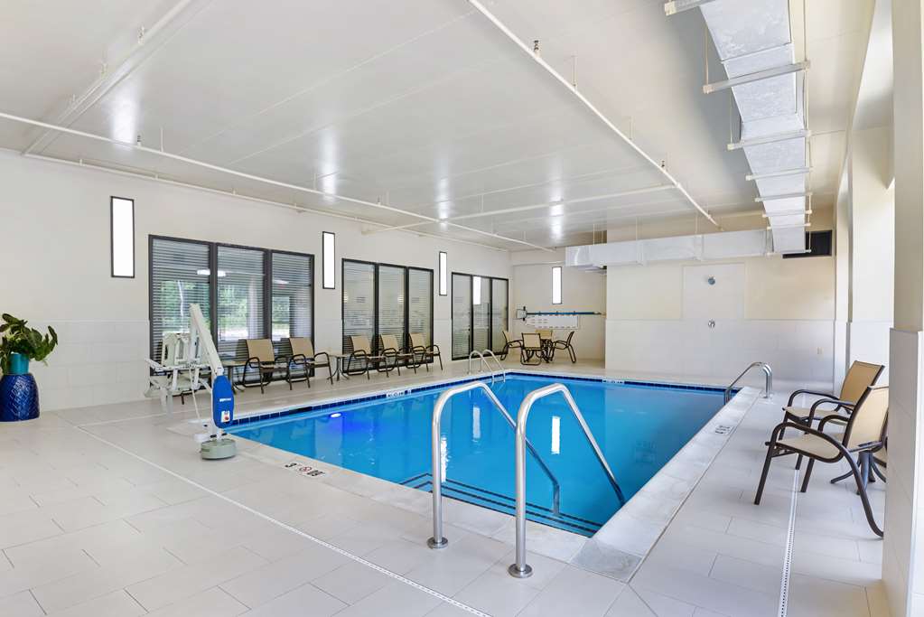 Best Western Plus Thornburg Inn & Suites Image