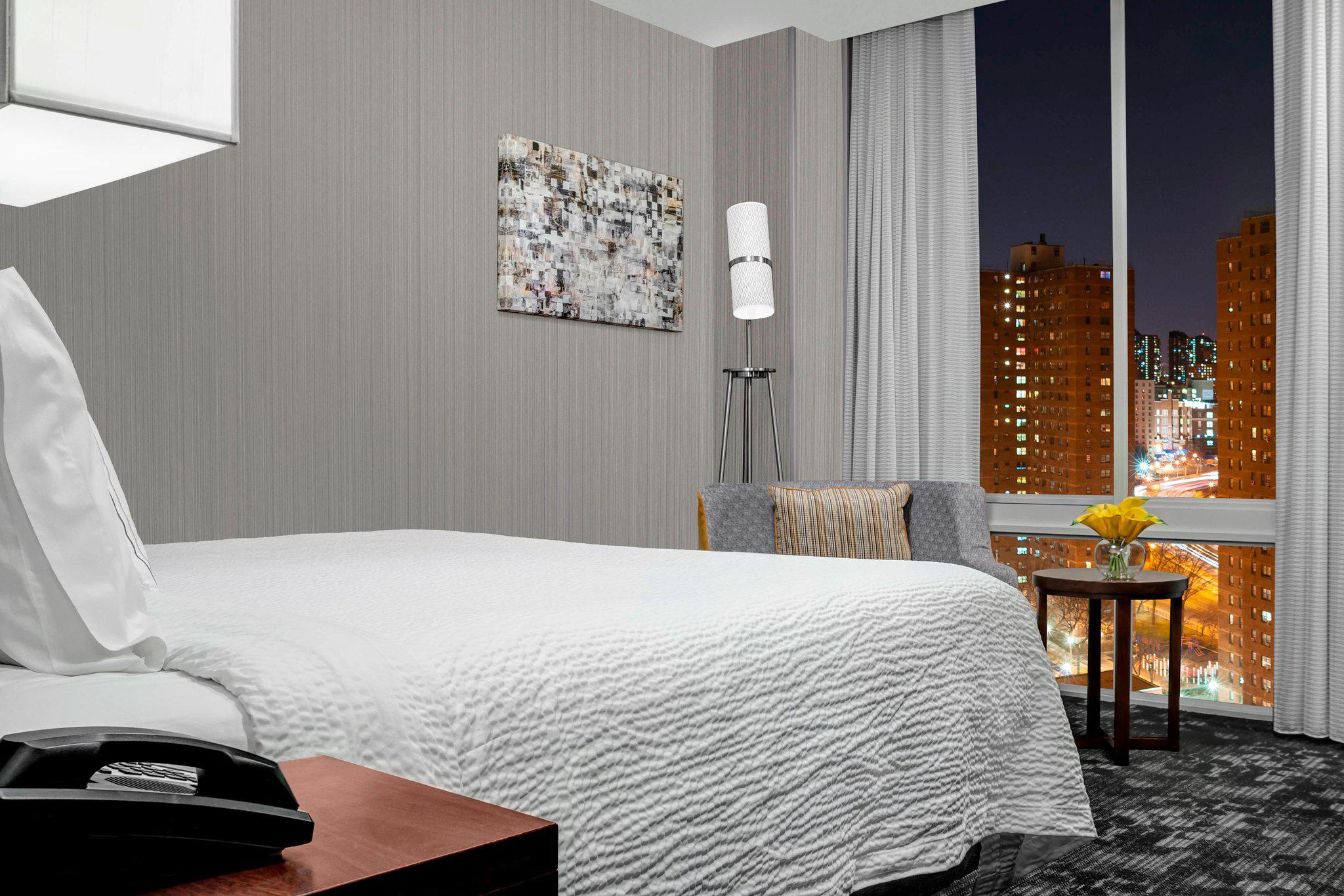 Courtyard by Marriott New York Manhattan/Upper East Side Photo