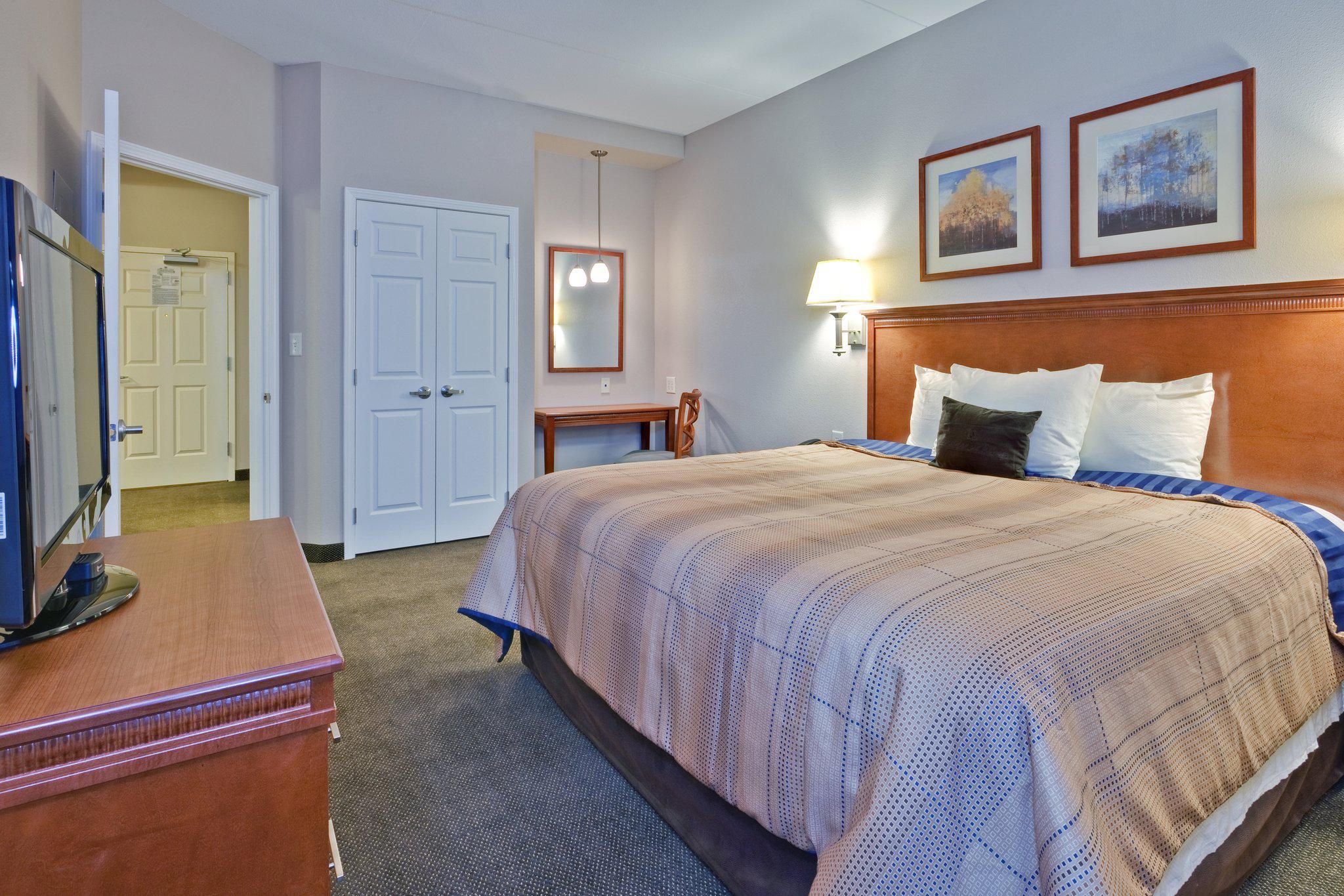 Candlewood Suites Murfreesboro Photo