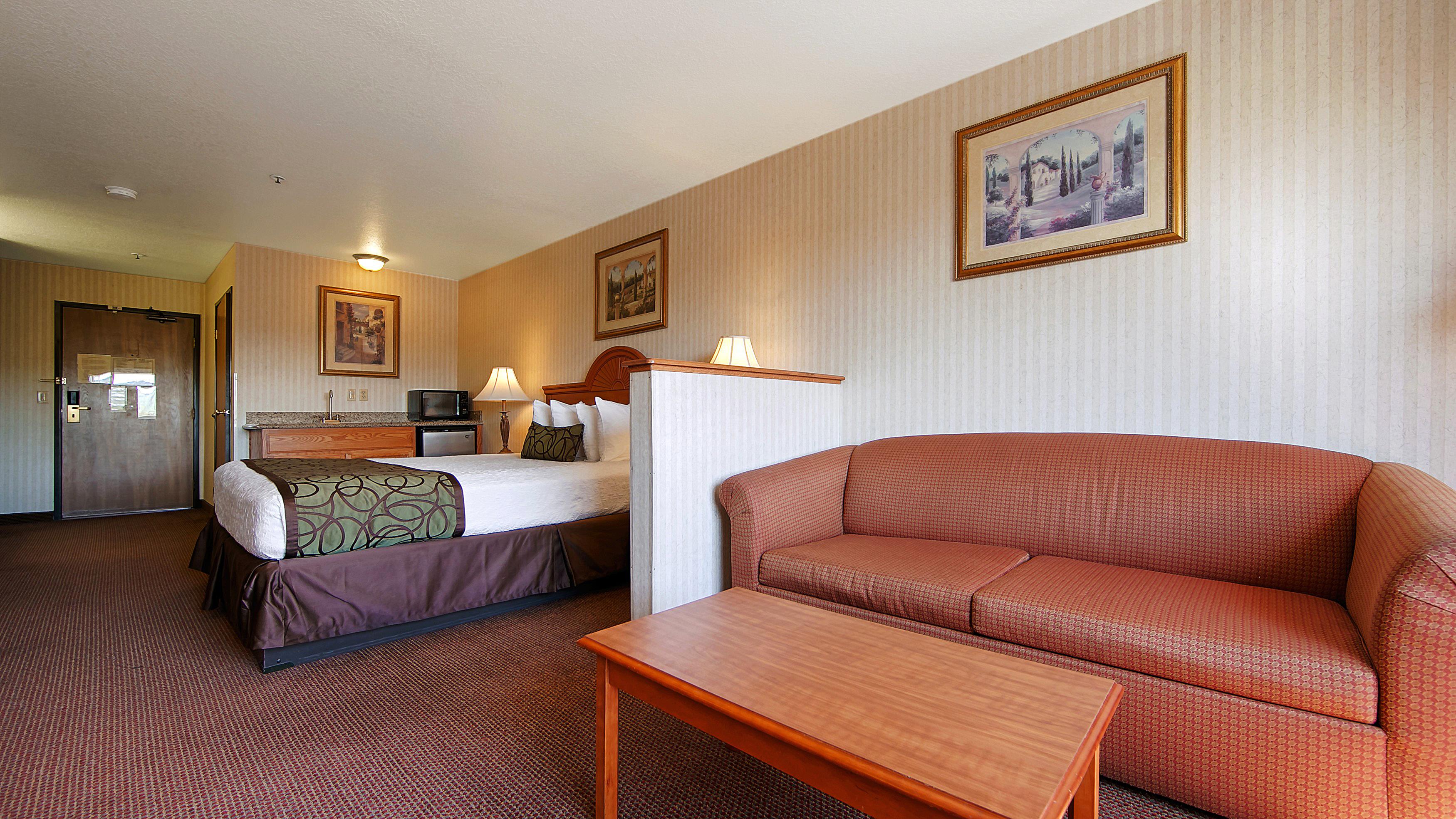 Best Western Inn & Suites At Discovery Kingdom Image