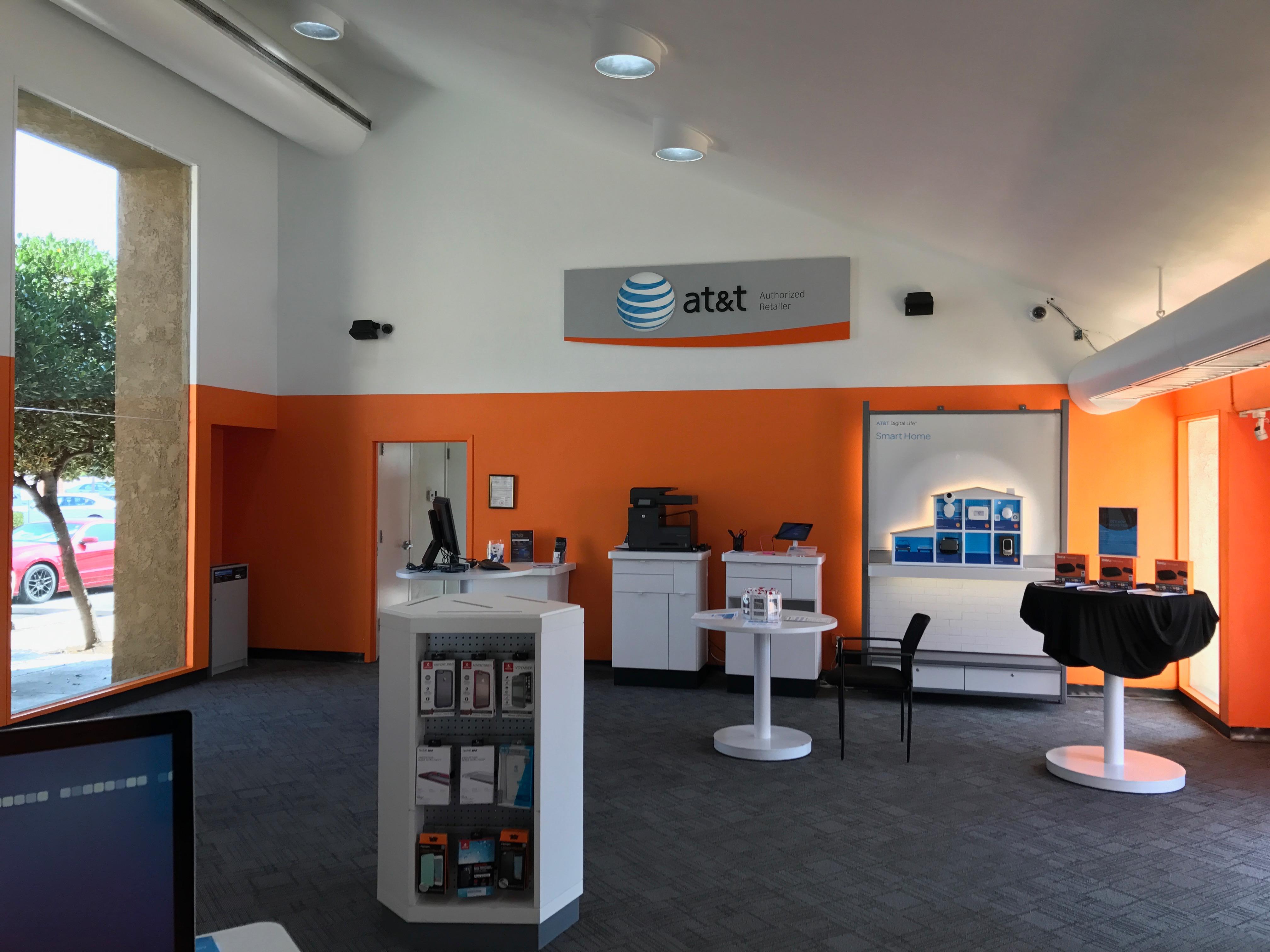 AT&T Store Photo