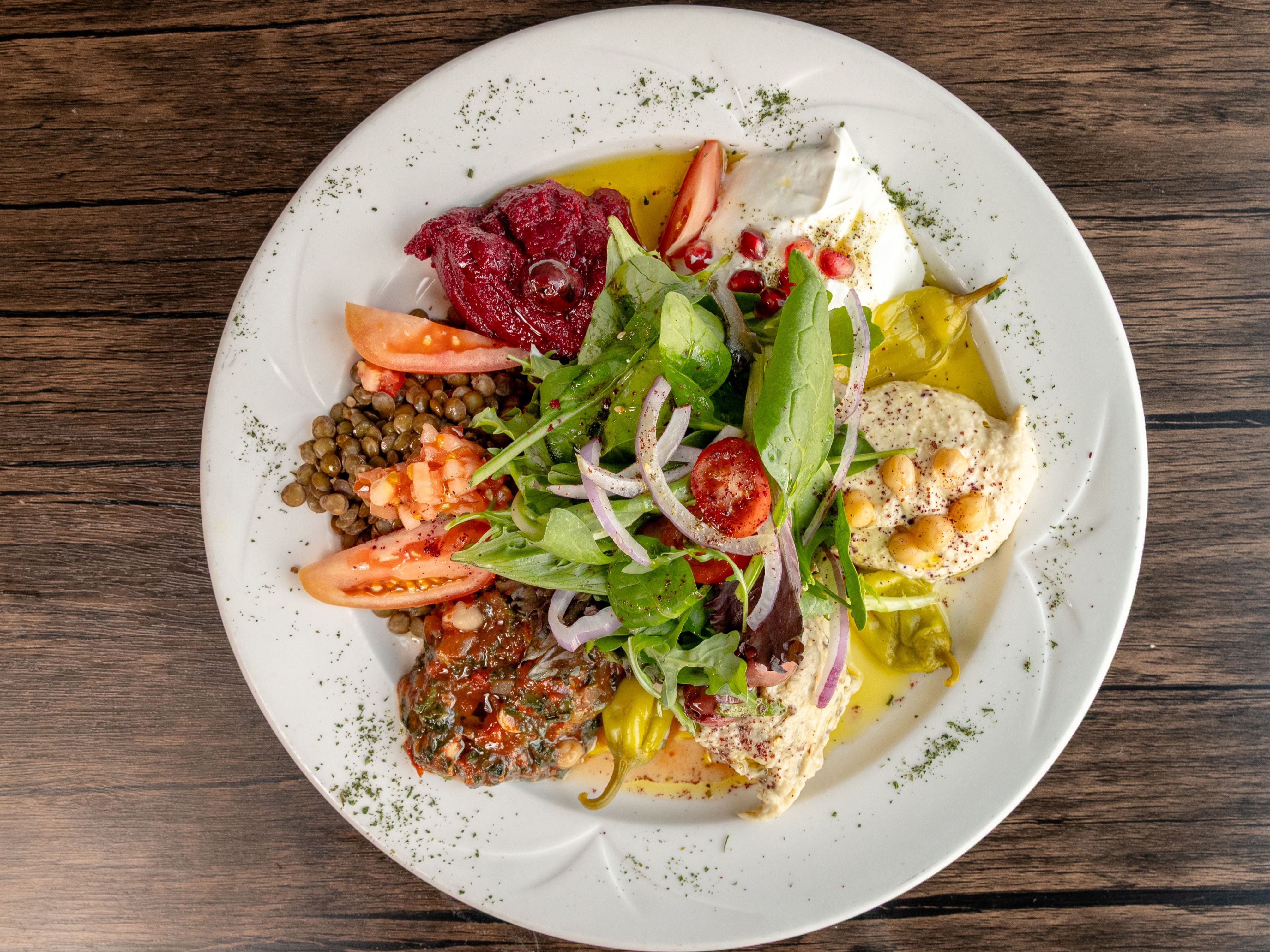 Momo Mezze