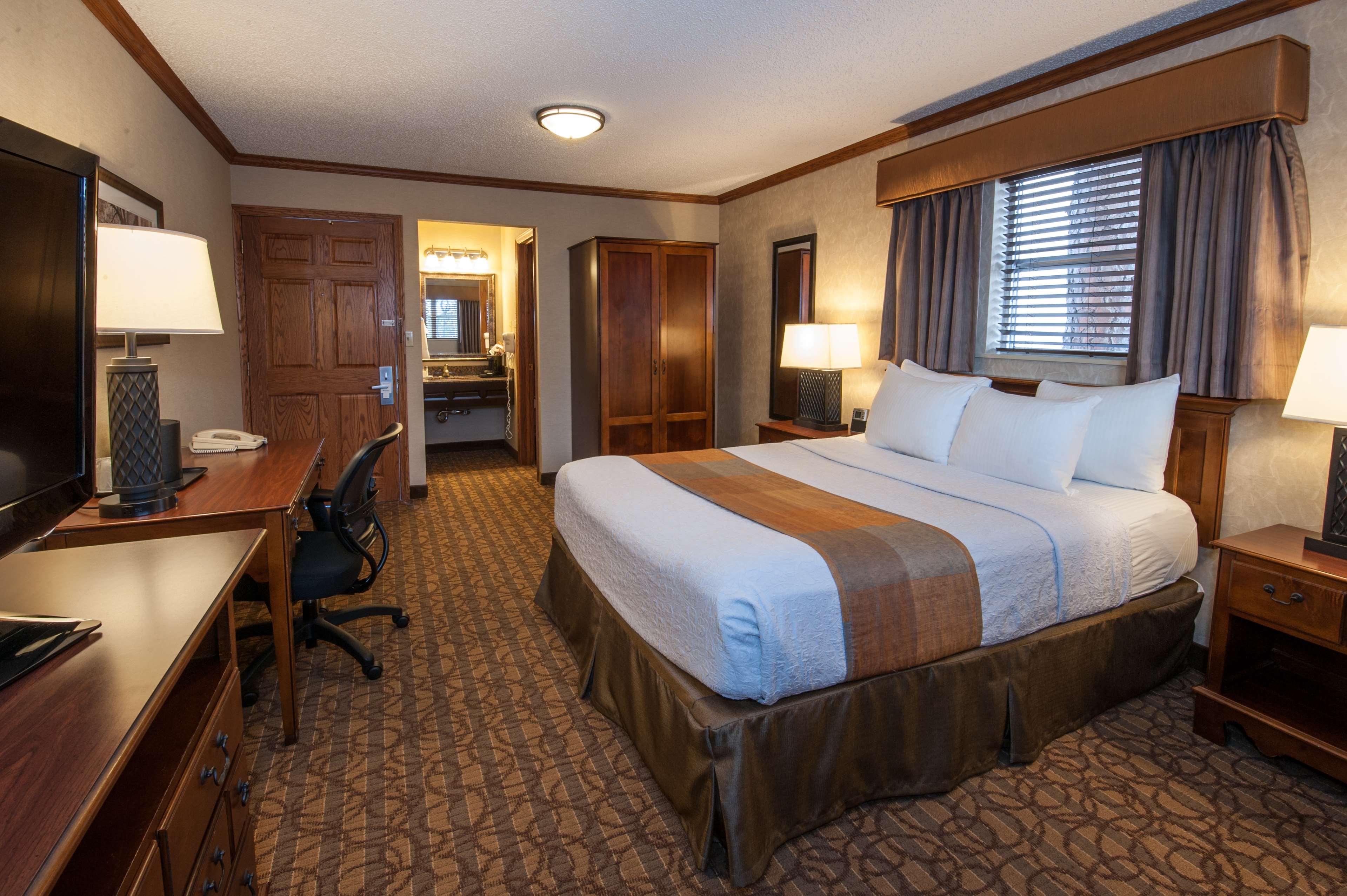 Queen Room