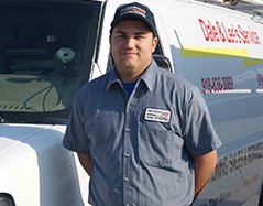 Dale and Lee's Service Inc Logo