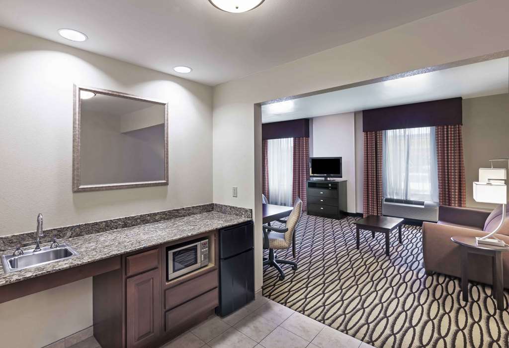 Hampton Inn & Suites Morgan City Image