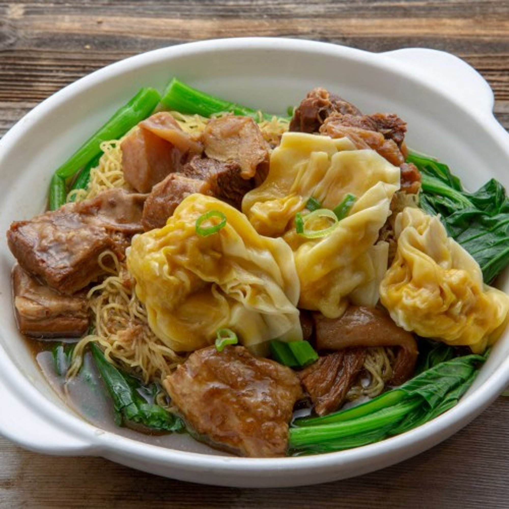 N27 Beef Stew & Wonton Noodle Soup 牛腩雲吞湯 麵