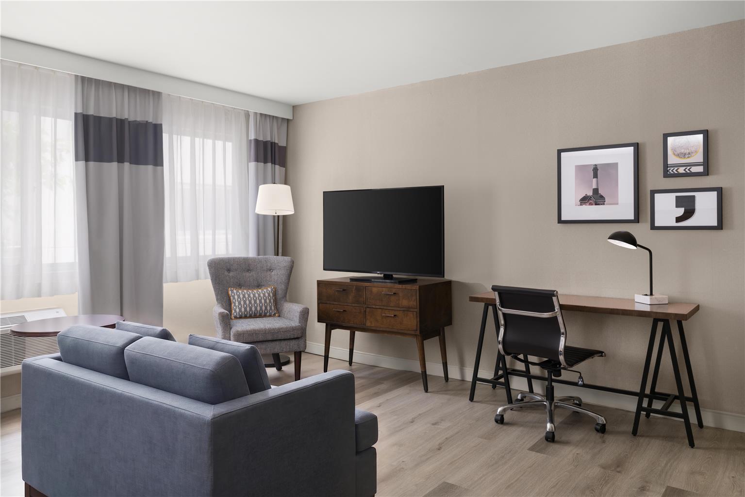 Best Western Premier Plainview-Long Island Hotel Image