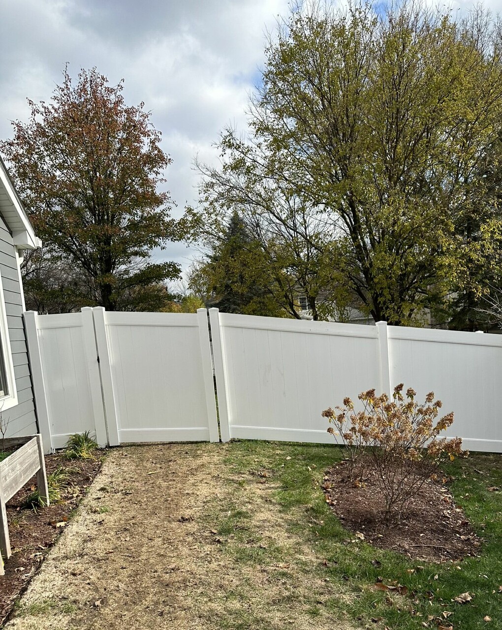 Top Rail Fence Naperville Image