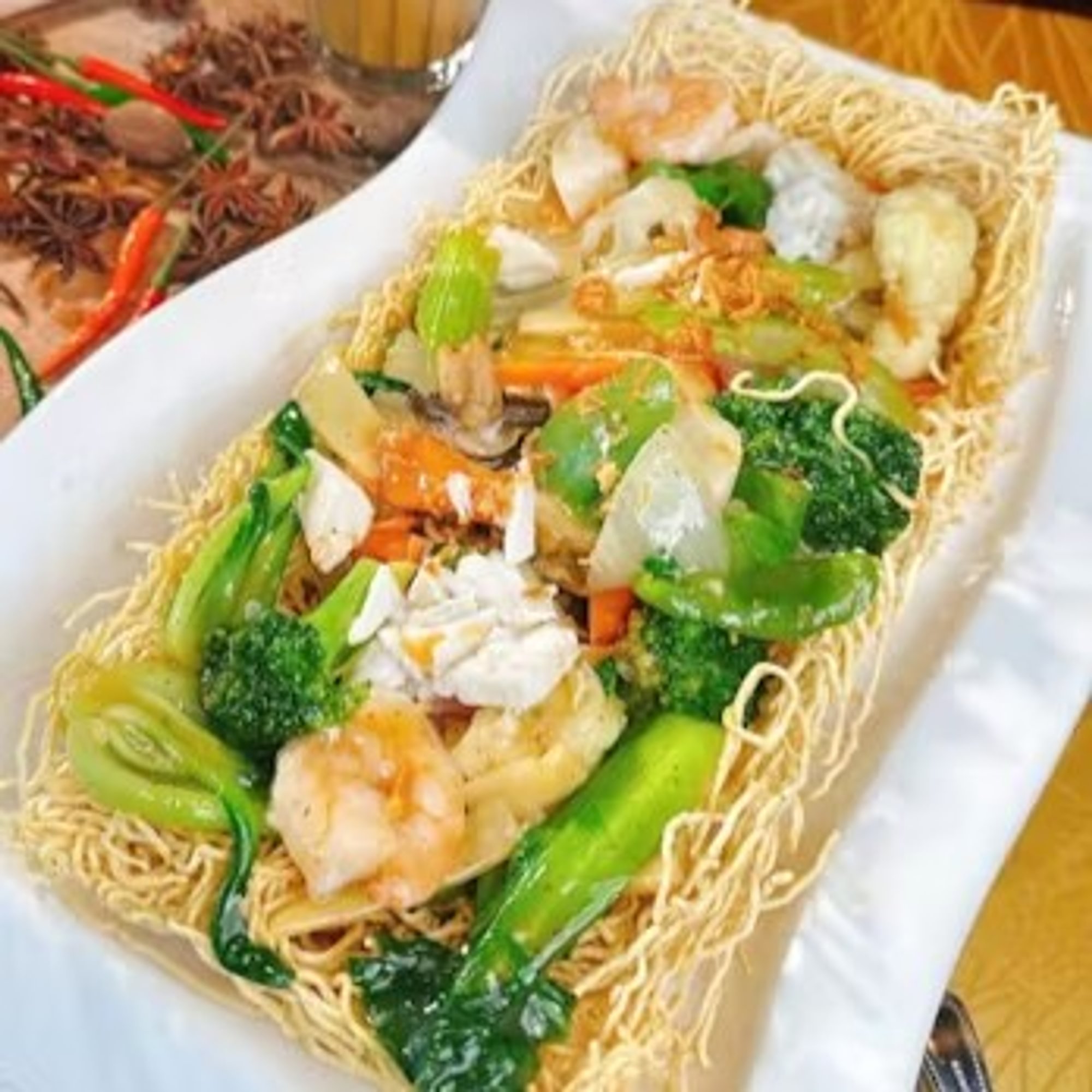 Mì Xào Giòn Đồ Biển - Gift From the Sea on a Haystack