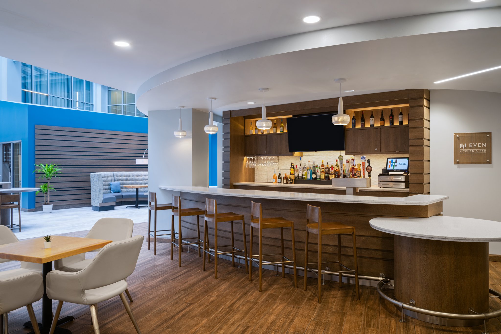 EVEN Hotel Pittsburgh Downtown by IHG Image