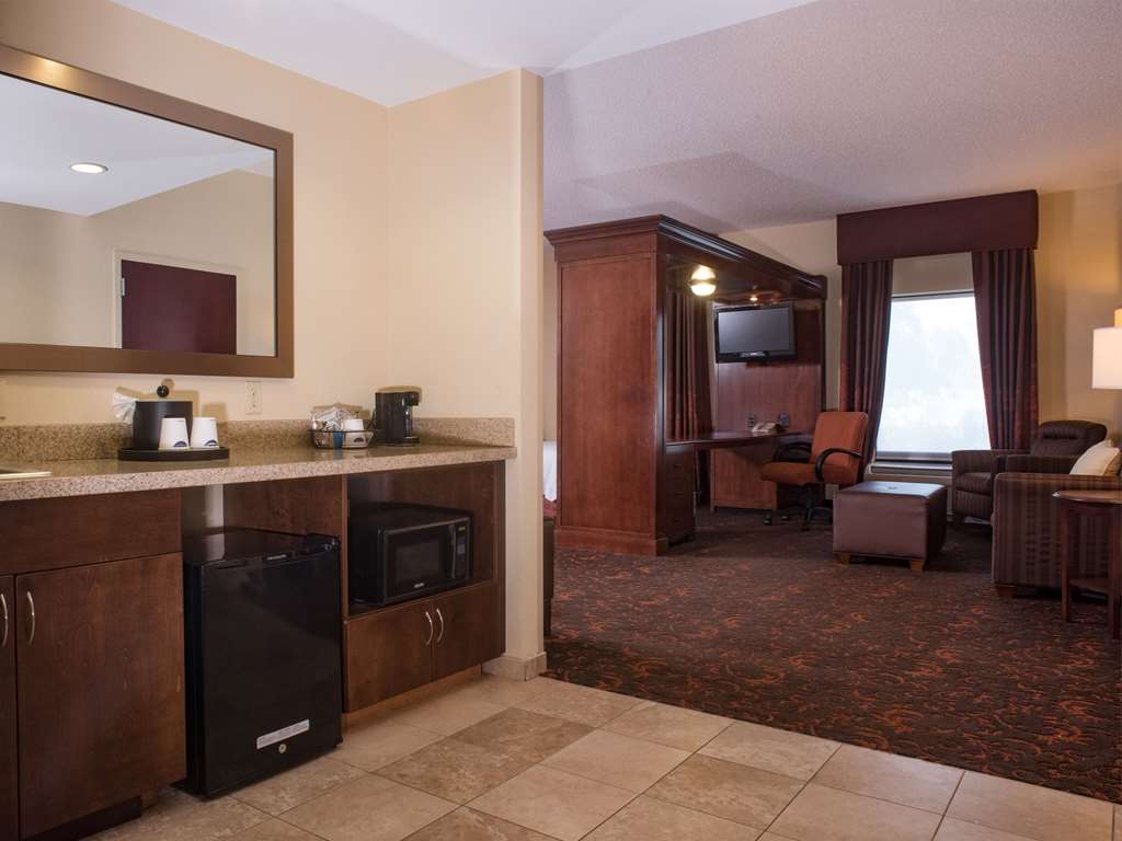 Hampton Inn & Suites Woodstock, VA Image
