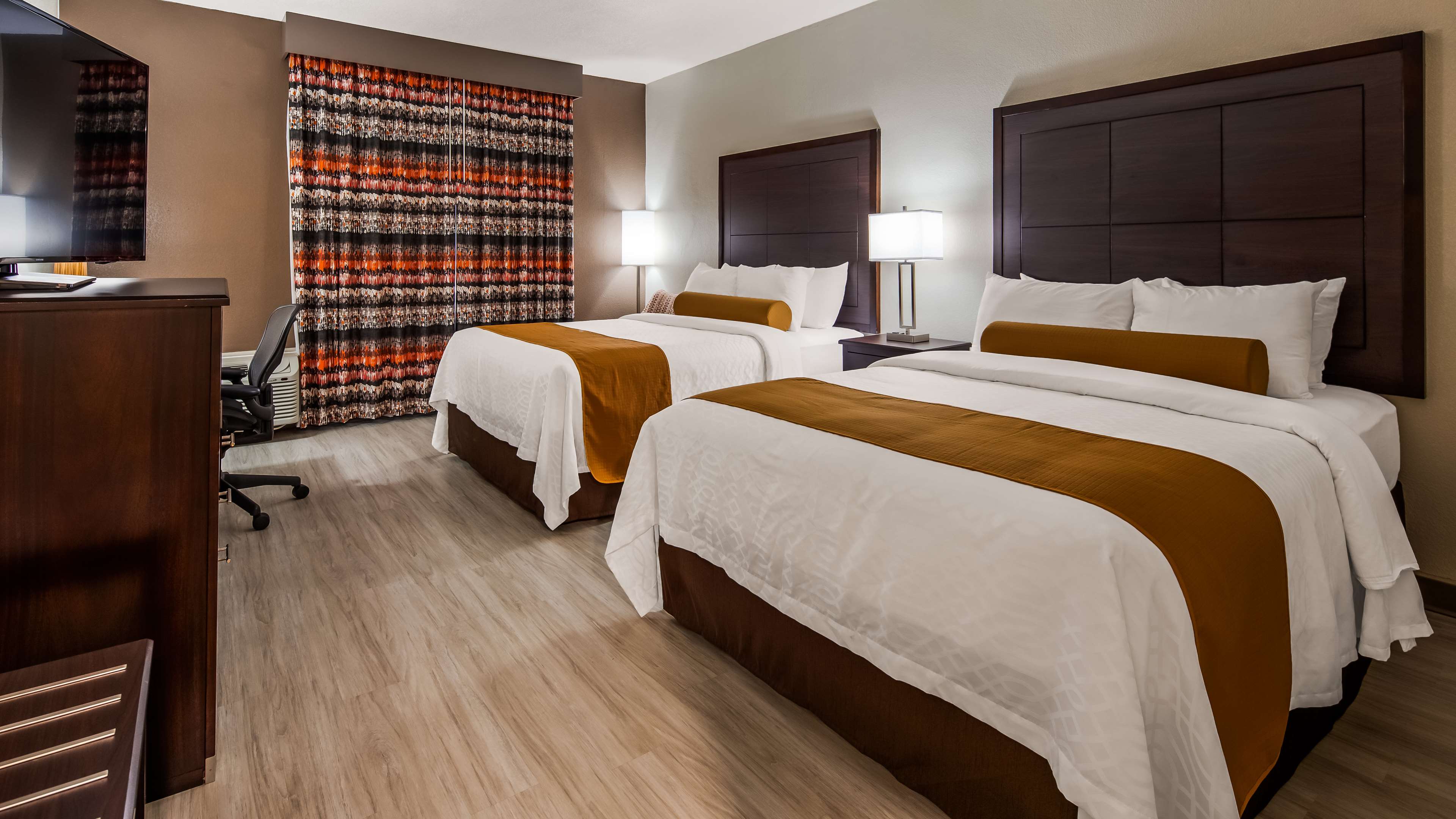 SureStay Plus Hotel by Best Western Kansas City Airport Photo